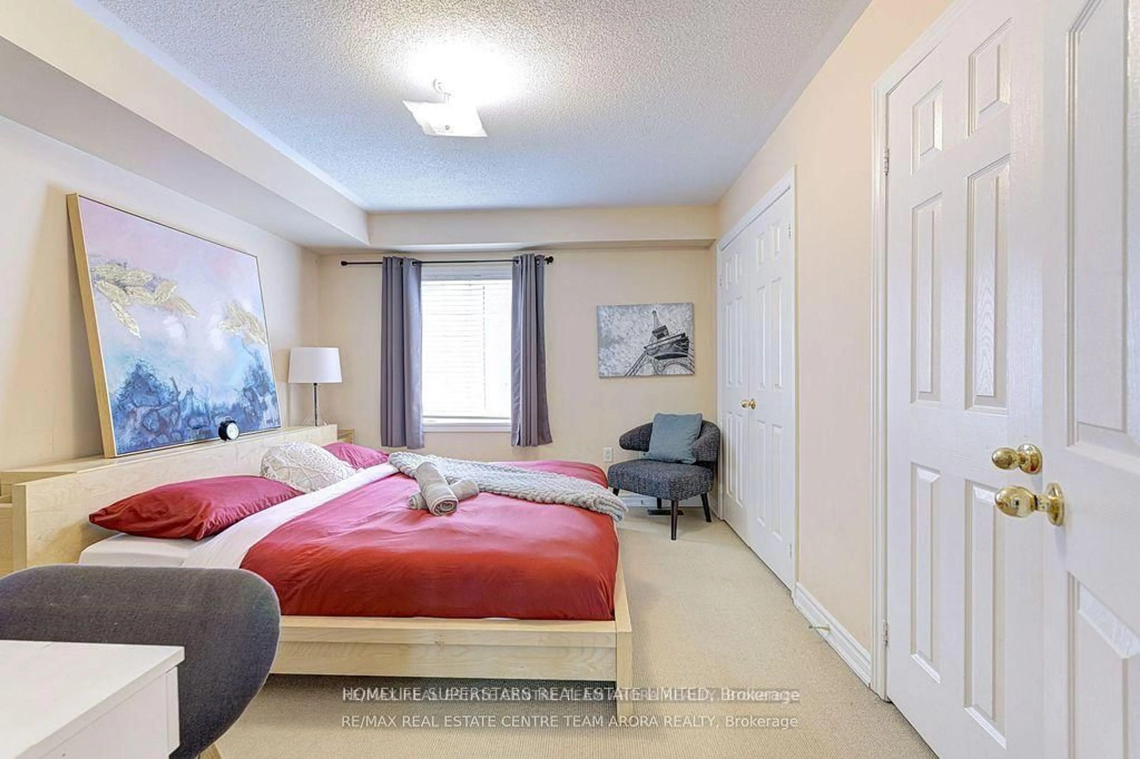 A pic of a room for 1755 Danforth Ave, Toronto Ontario M4C 1J1