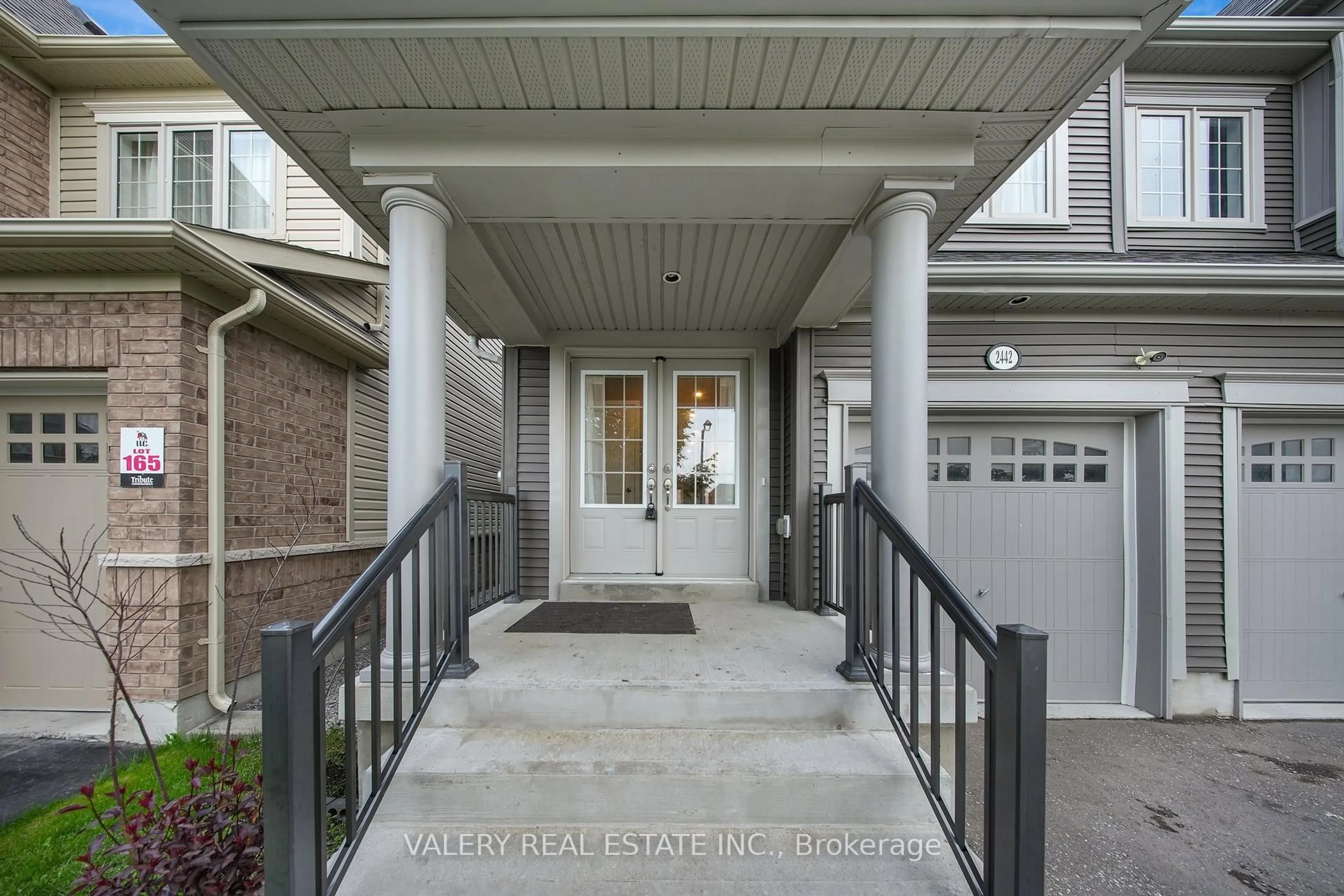 Indoor entryway for 2442 Equestrian Cres, Oshawa Ontario L1L 0L7