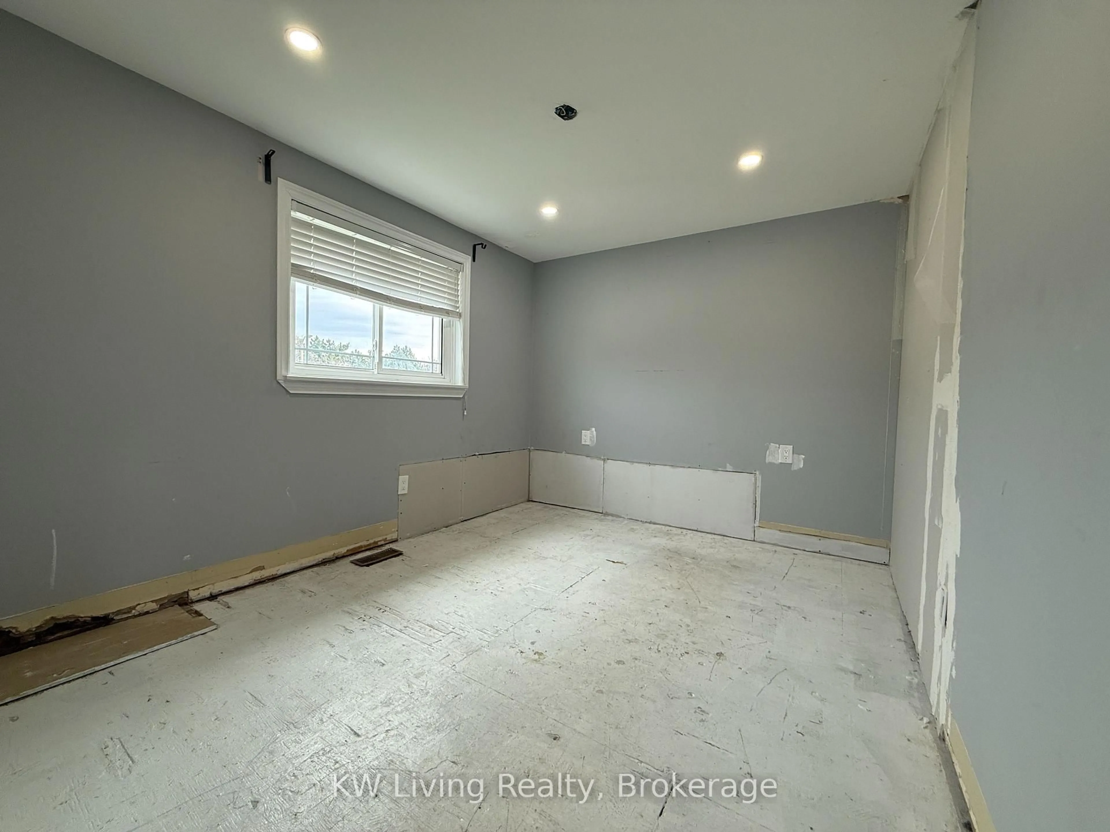 A pic of a room for 18 Gemshaw Cres, Toronto Ontario M1B 1L4