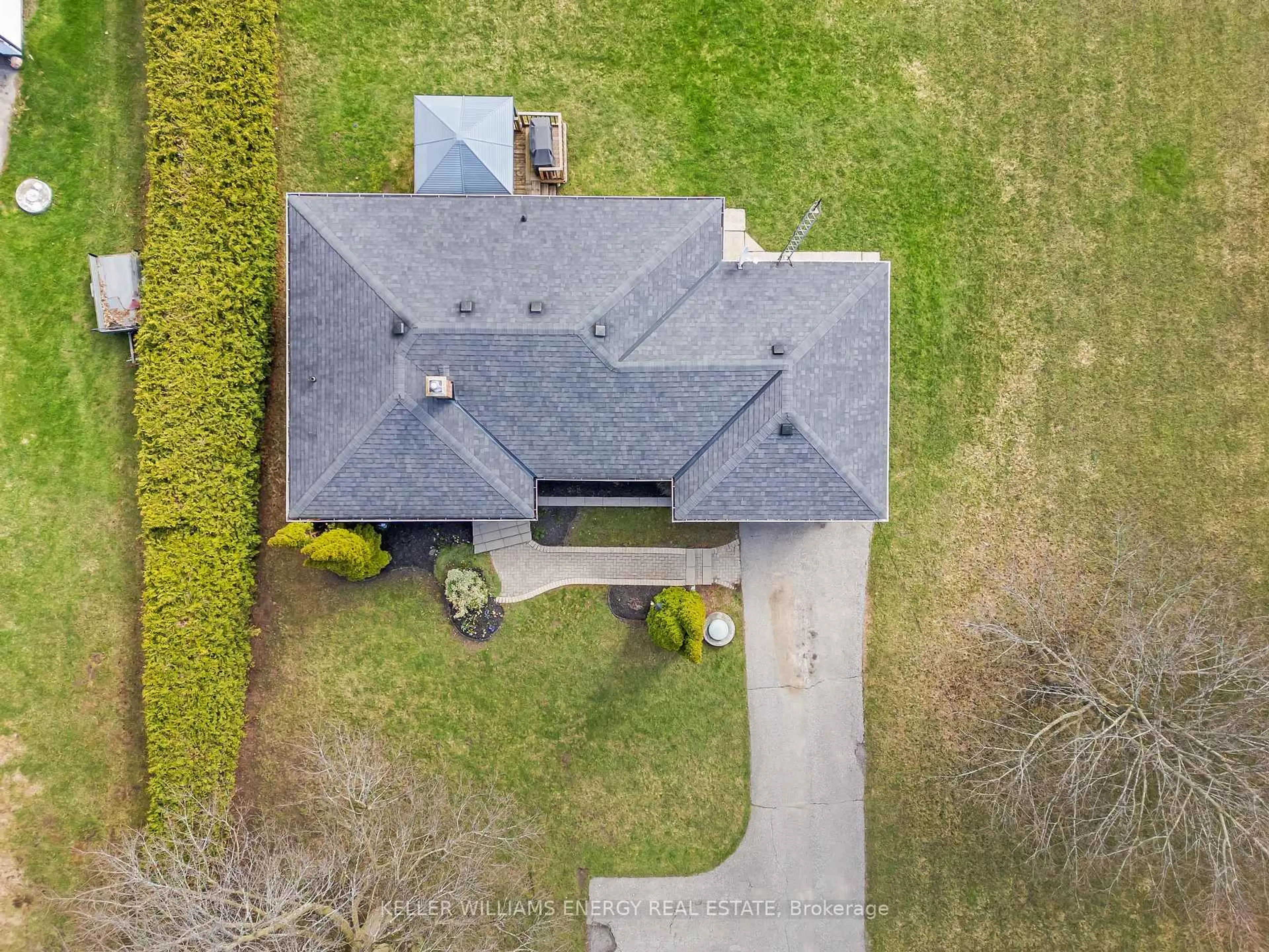 A pic from outside/outdoor area/front of a property/back of a property/a pic from drone, unknown for 2385 Maple Grove Rd, Clarington Ontario L1C 6N1
