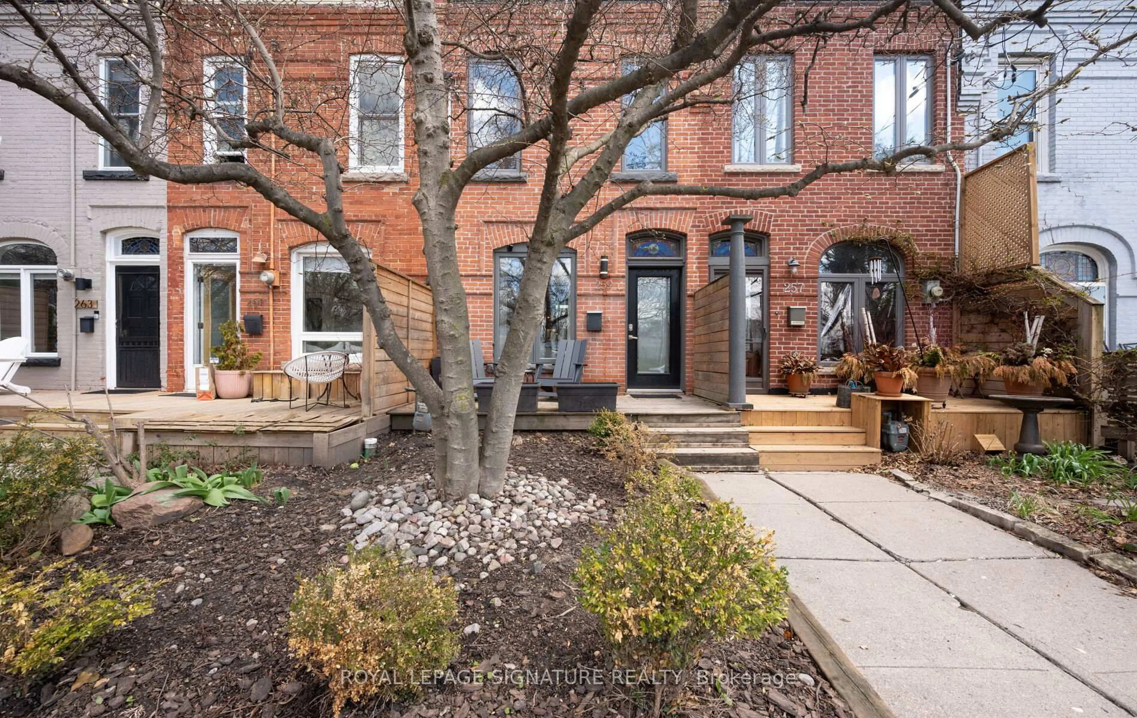 Home with brick exterior material, street for 259 Booth Ave, Toronto Ontario M4M 2M7