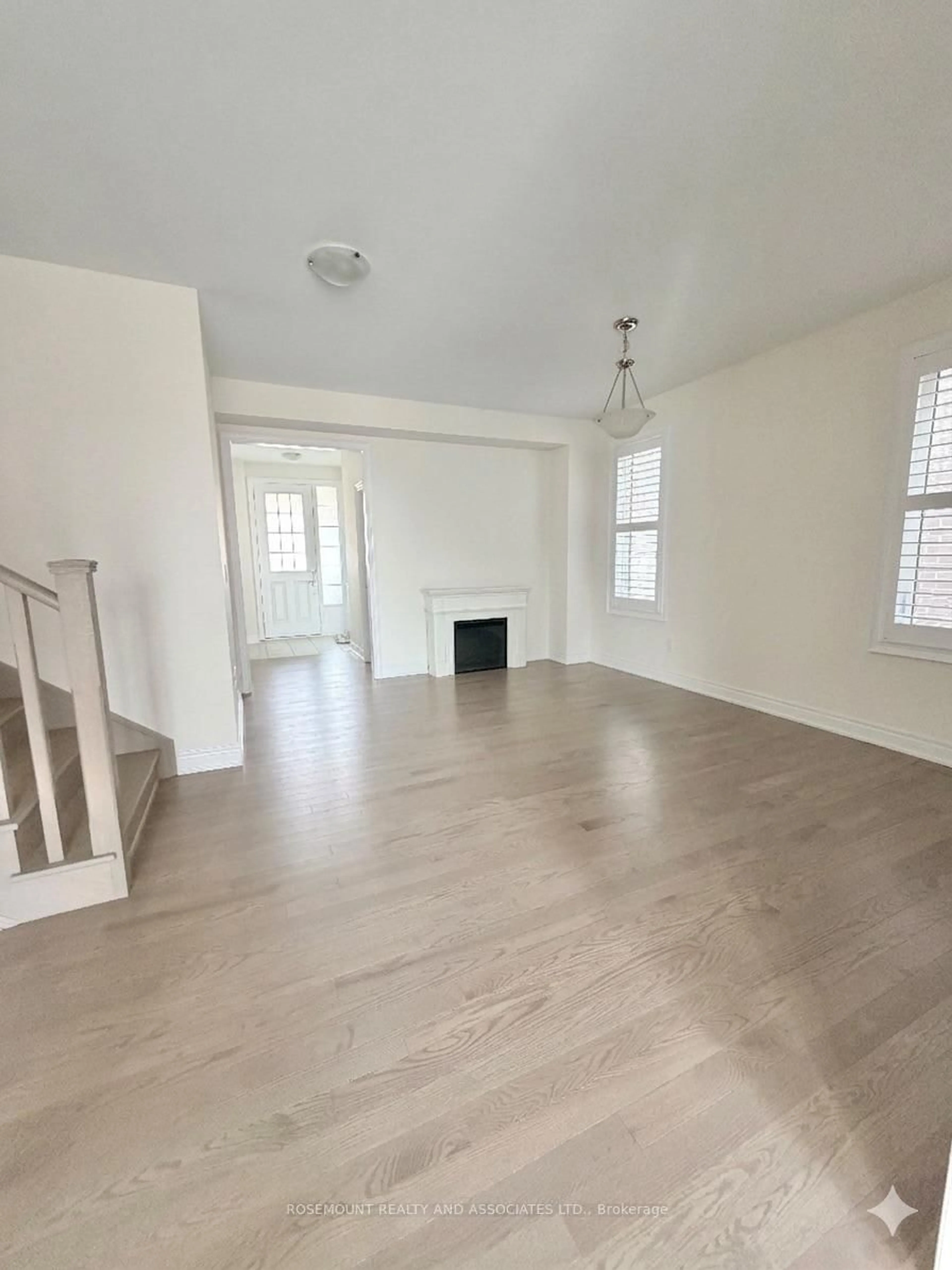 A pic of a room for 93 Wamsley Cres, Clarington Ontario L1B 1G9