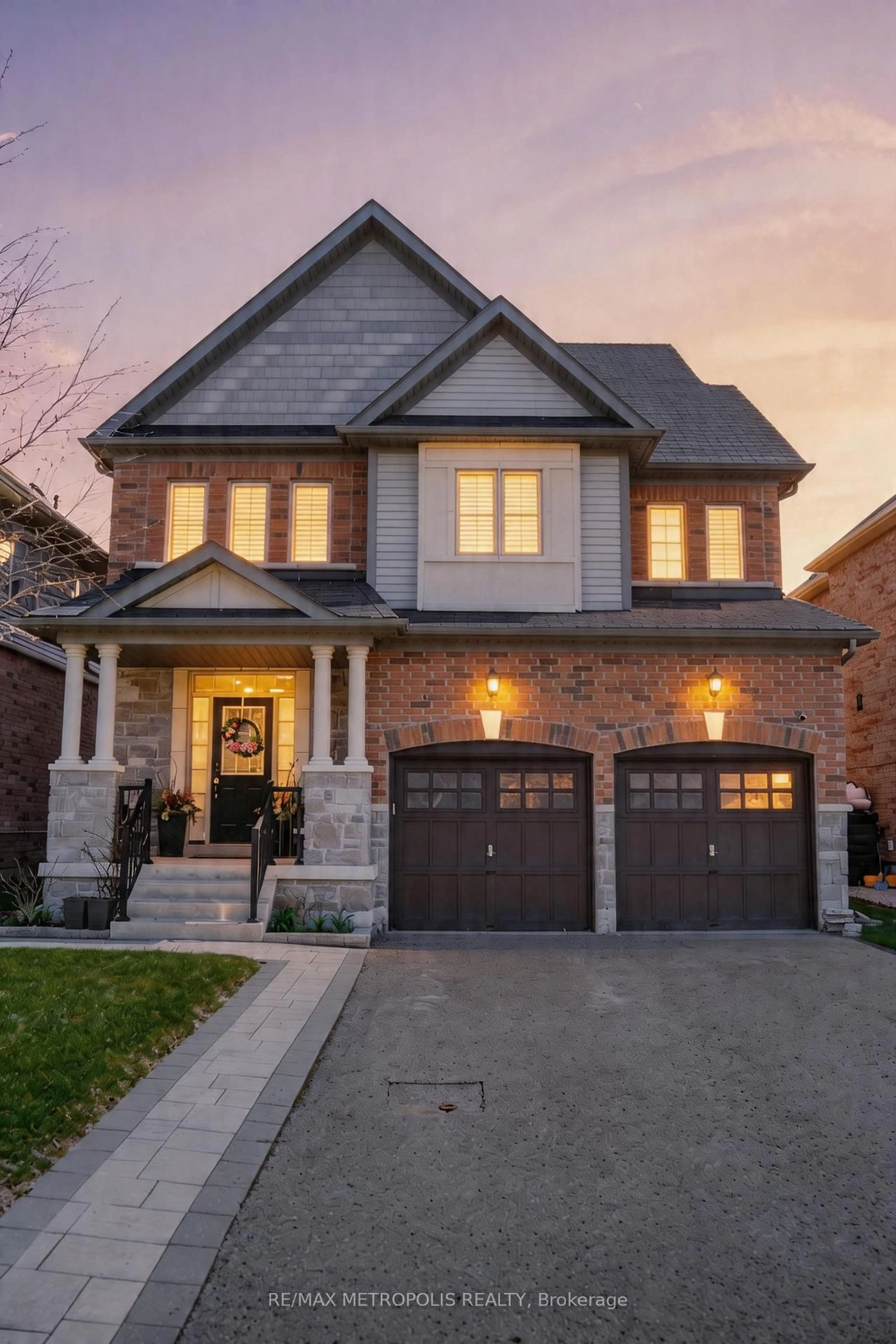 Home with brick exterior material, street for 82 Mcroberts Cres, Clarington Ontario L1E 0H4