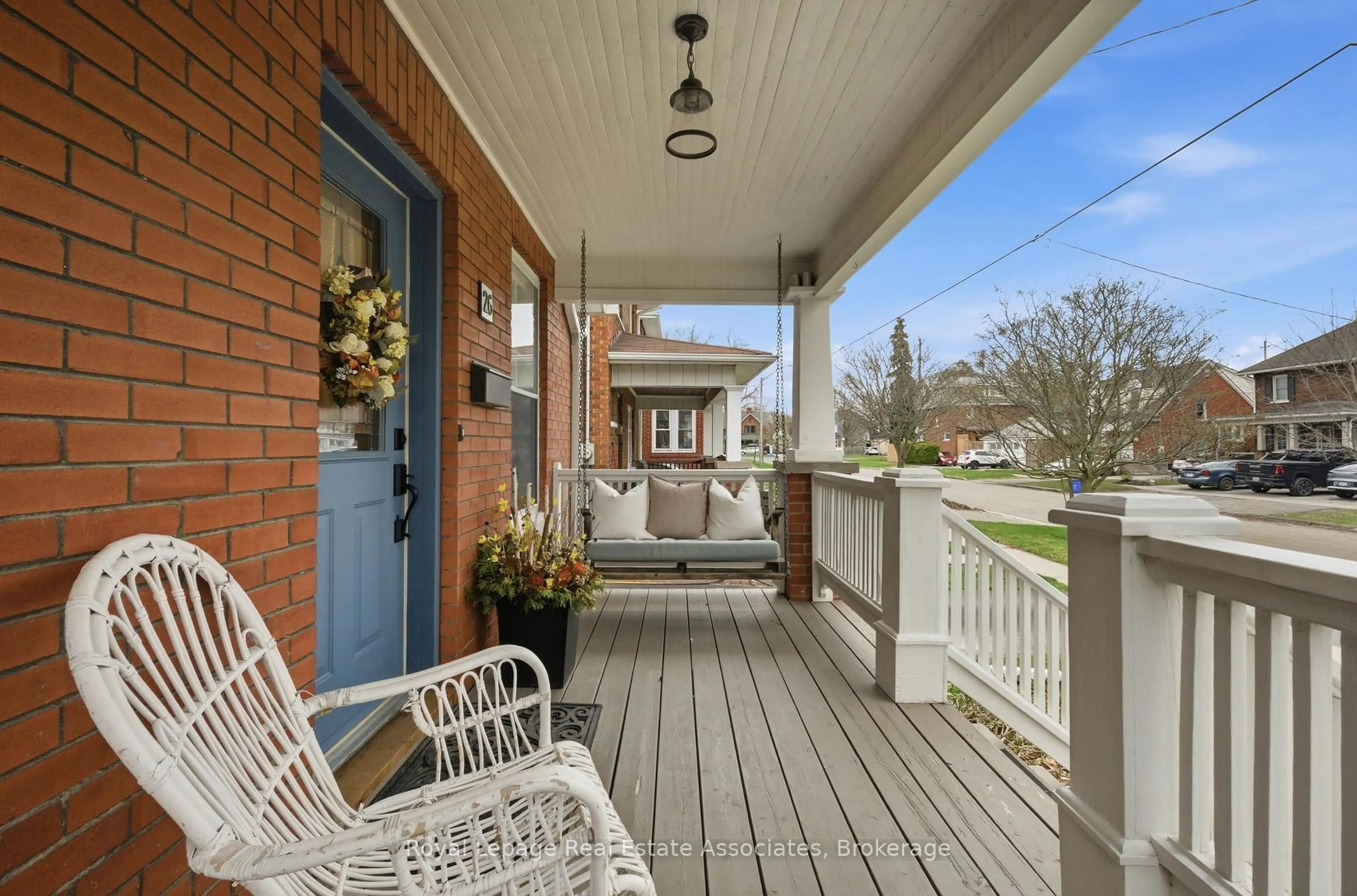 Patio, street for 26 Arlington Ave, Oshawa Ontario L1G 2N4