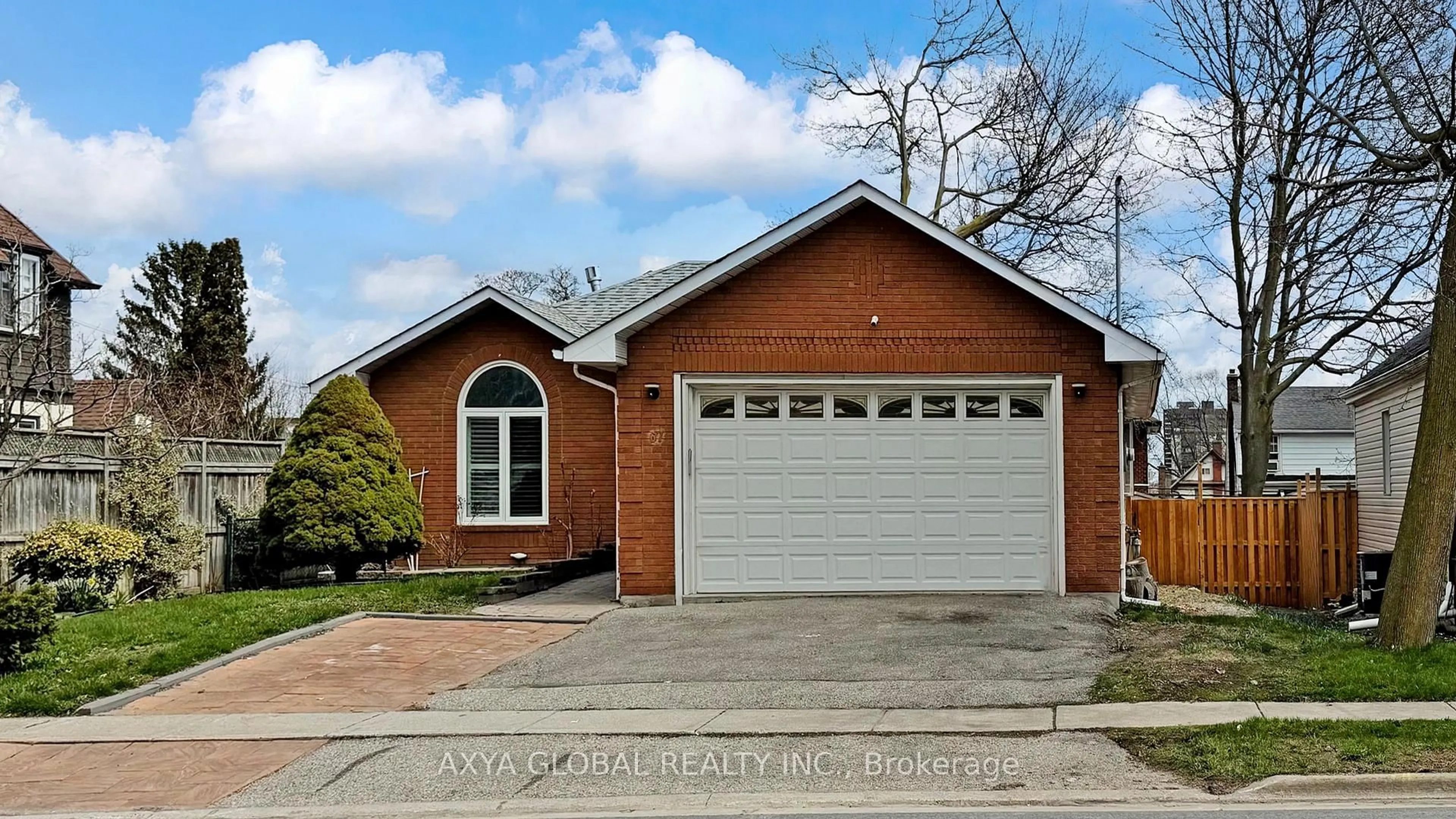 Home with brick exterior material, street for 67 Park Rd, Oshawa Ontario L1J 4K8