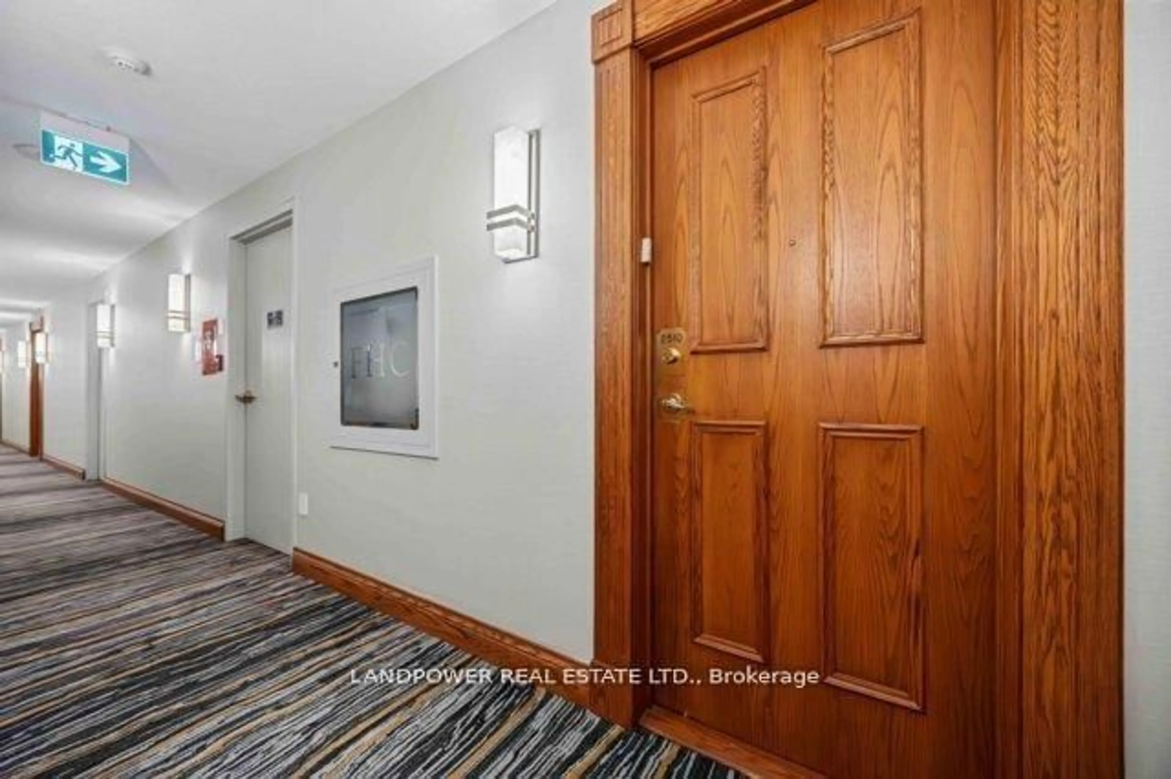 Indoor foyer for 228 Bonis Ave #2510, Toronto Ontario M1T 3W4