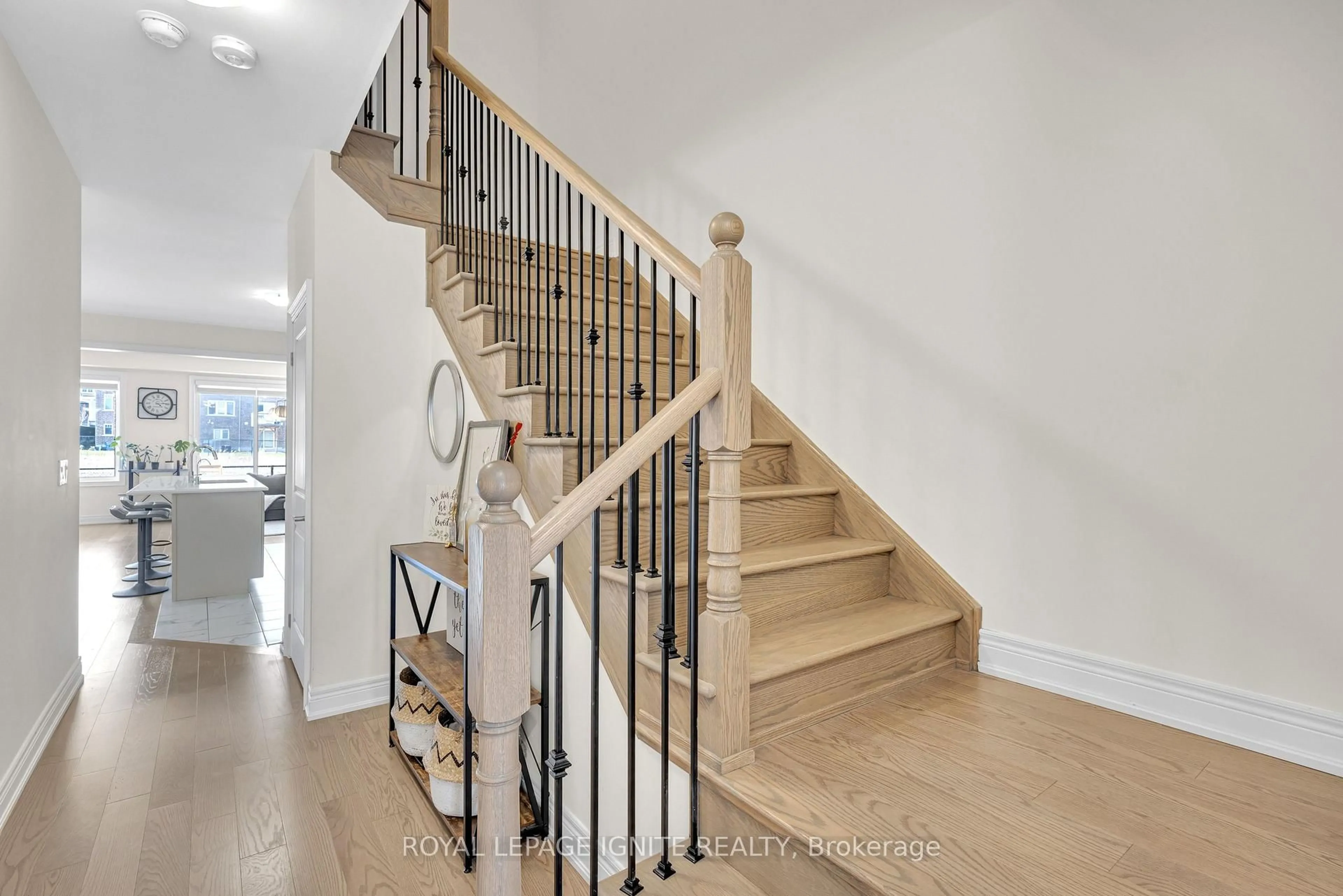 Stairs for 1030 Skybridge Blvd, Pickering Ontario L1X 0G5