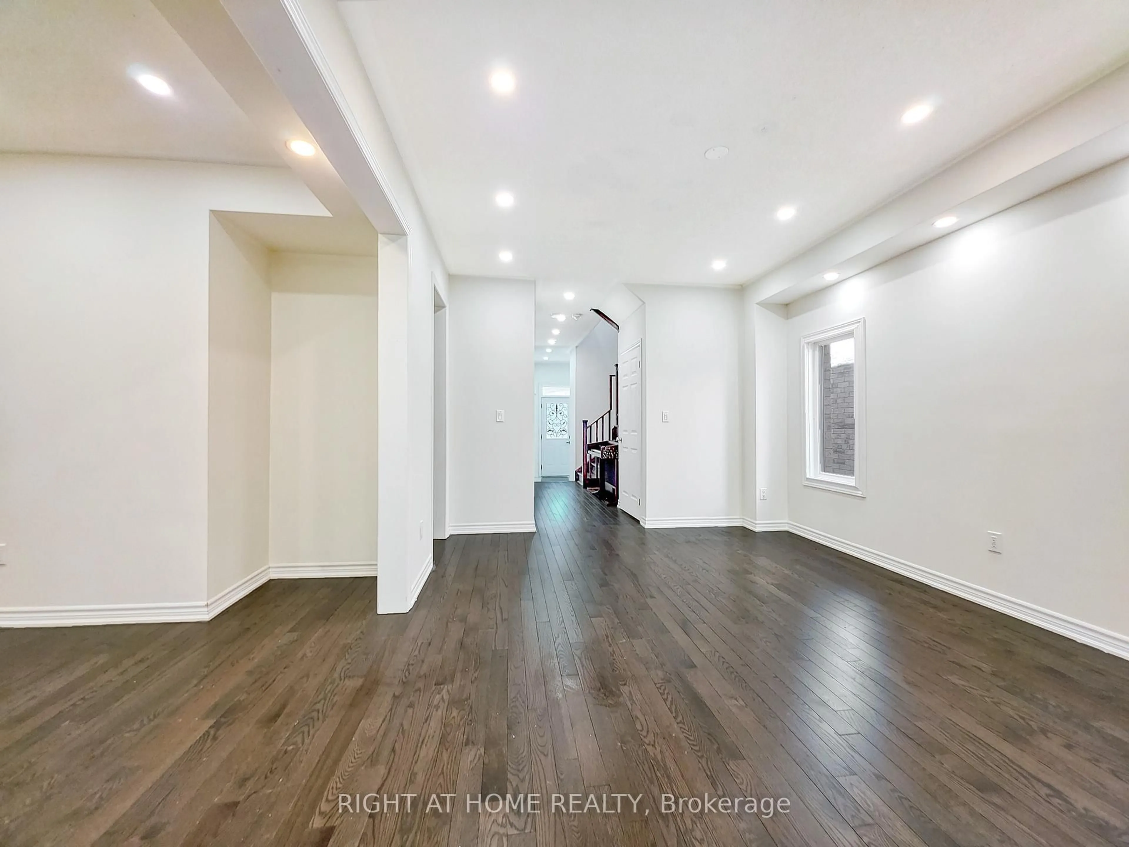 Unknown for 219 Fleetwood Dr, Oshawa Ontario L1K 3E7