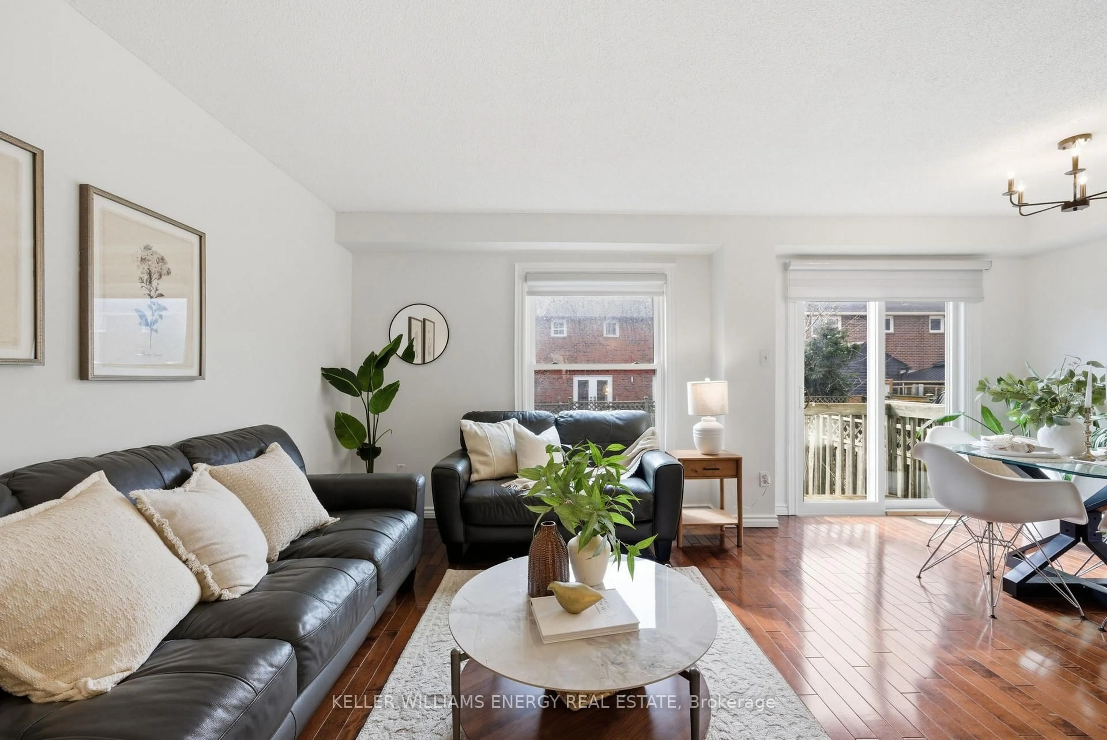 Living room with furniture, unknown for 35 Gates Cres, Ajax Ontario L1S 7E6