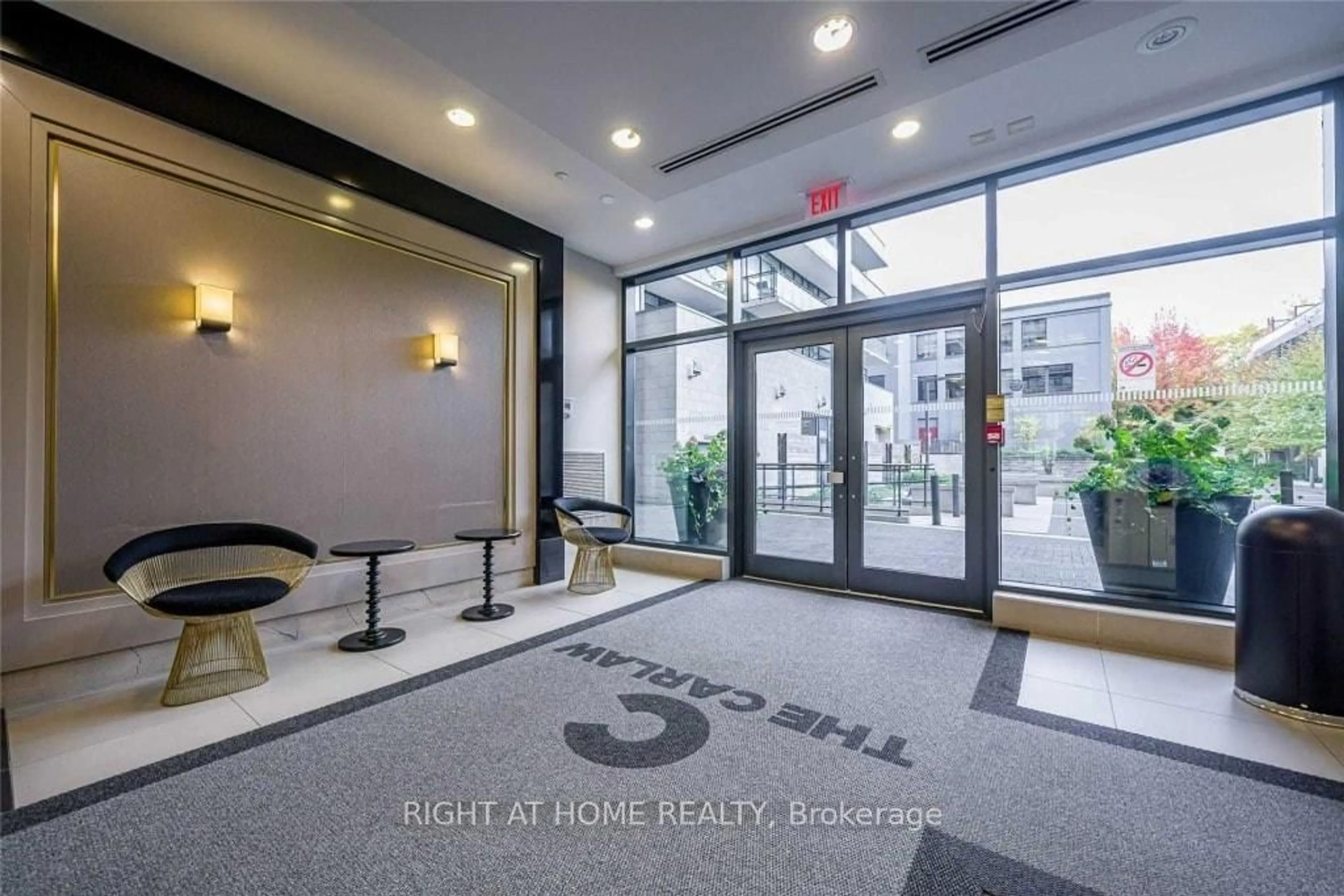 Lobby for 1190 Dundas St #627, Toronto Ontario M4M 0C5