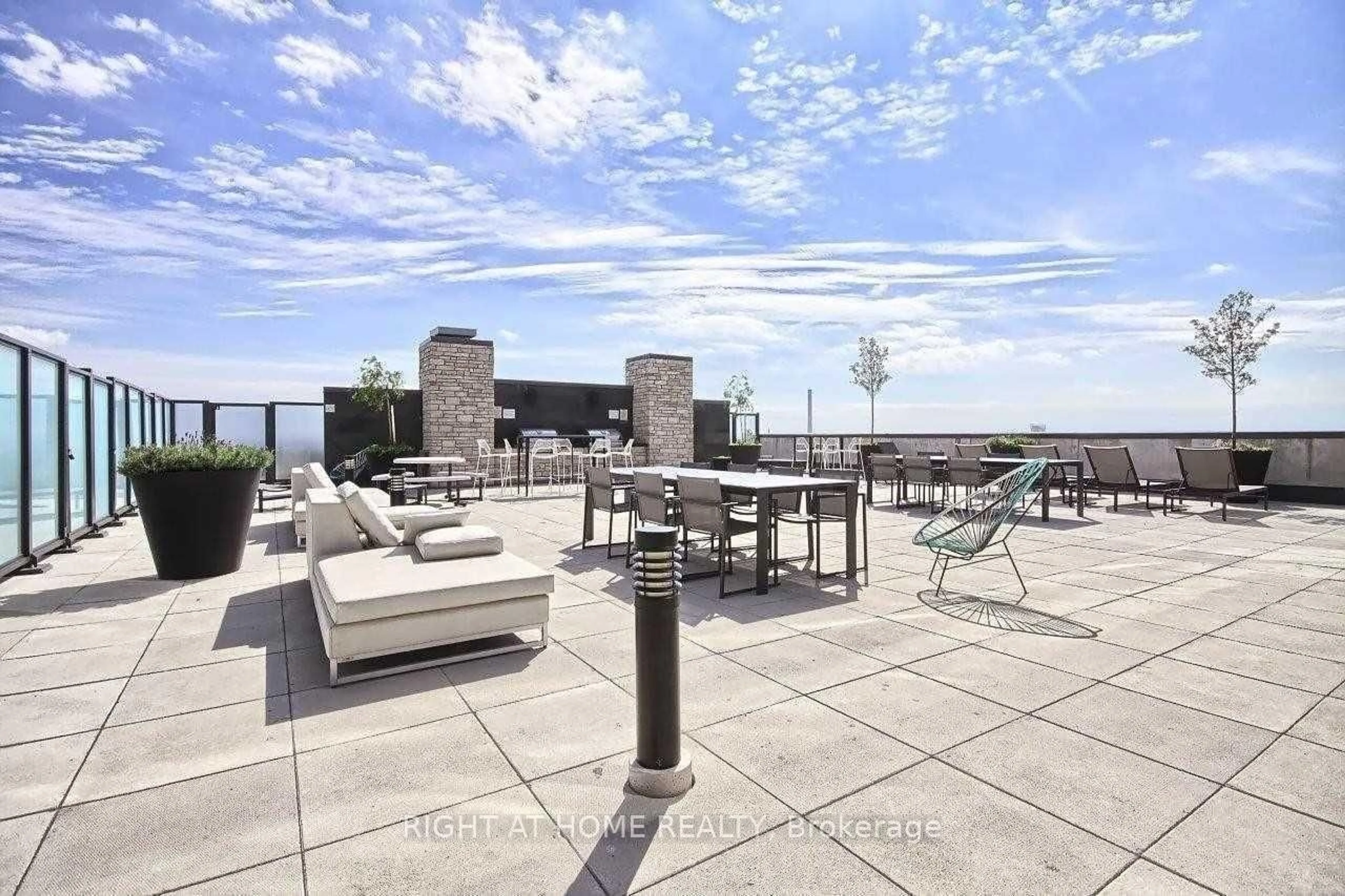 Patio, unknown for 1190 Dundas St #627, Toronto Ontario M4M 0C5