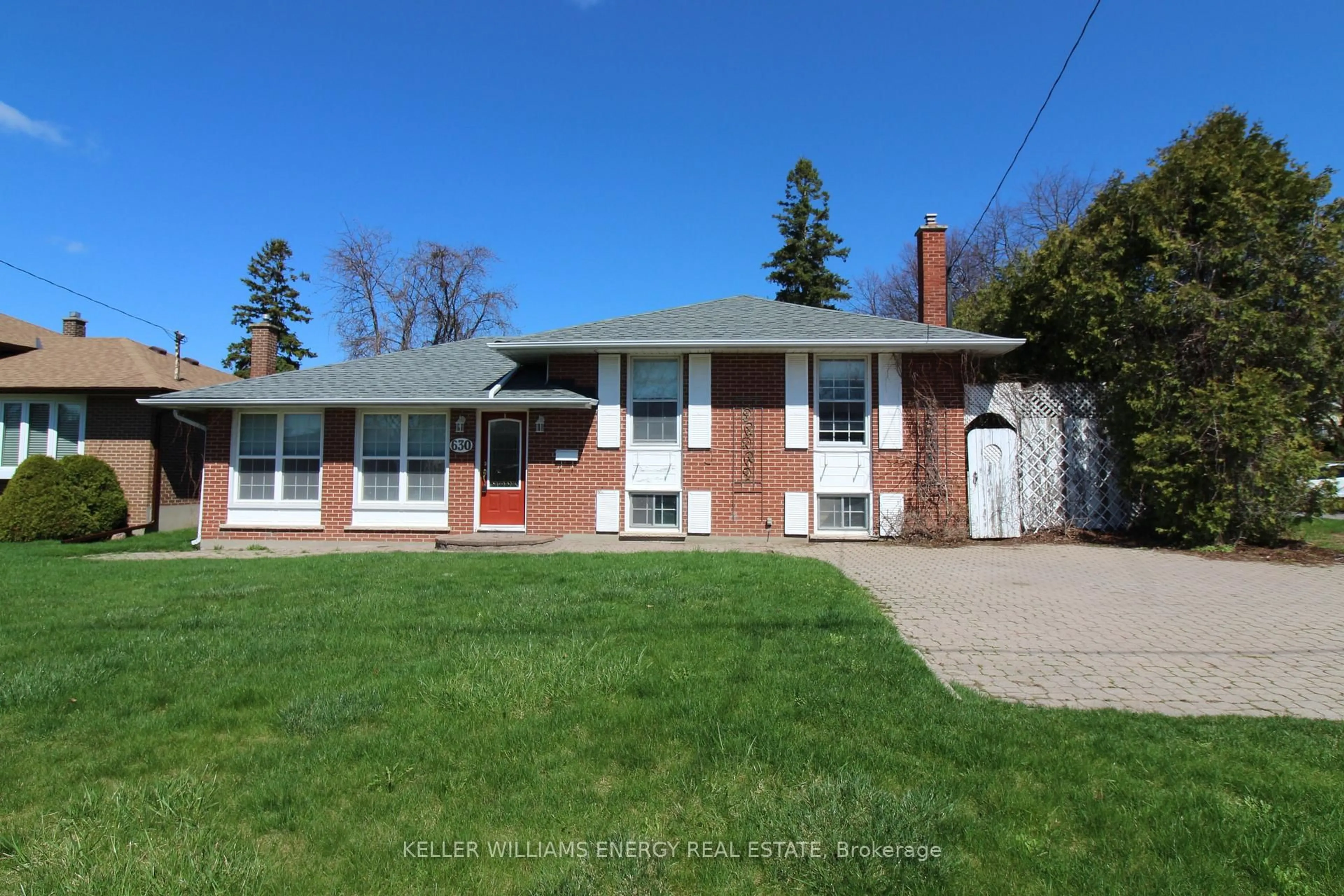 Home with brick exterior material, street for 630 Buchan Ave, Oshawa Ontario L1J 3A3