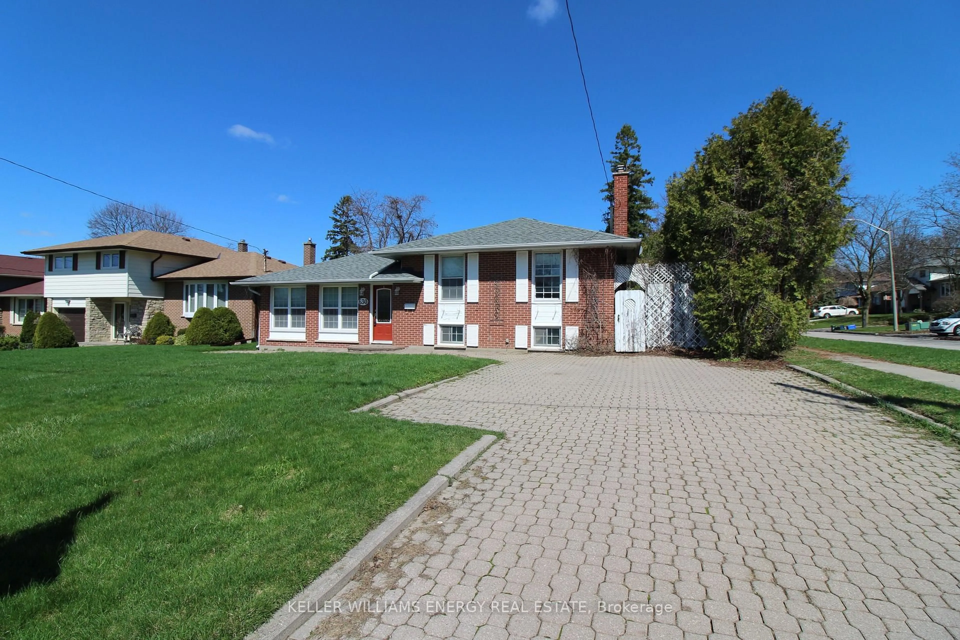 Home with brick exterior material, street for 630 Buchan Ave, Oshawa Ontario L1J 3A3