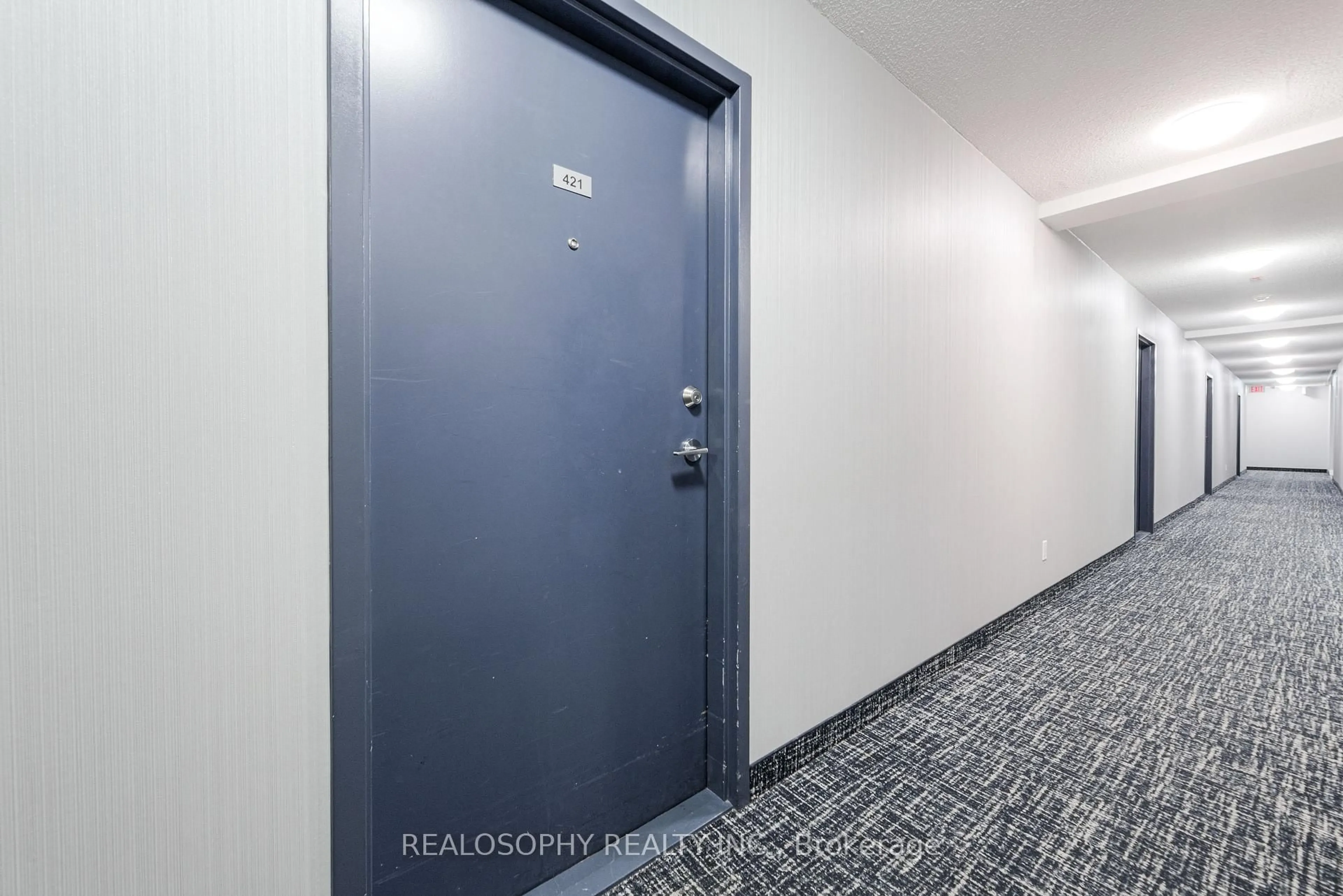 Indoor entryway for 60 Fairfax Cres #421, Toronto Ontario M1L 0E1