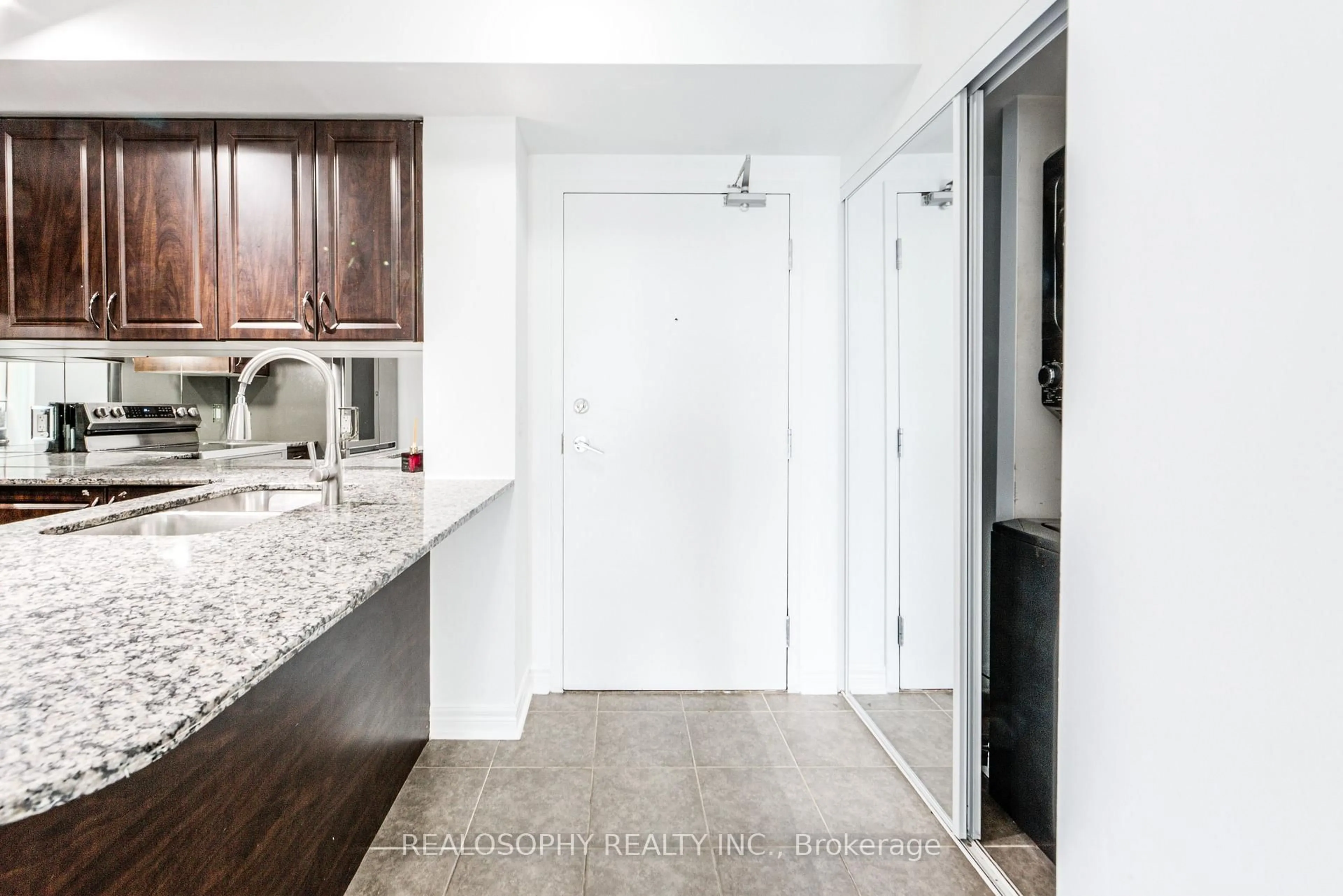 Unknown for 60 Fairfax Cres #421, Toronto Ontario M1L 0E1