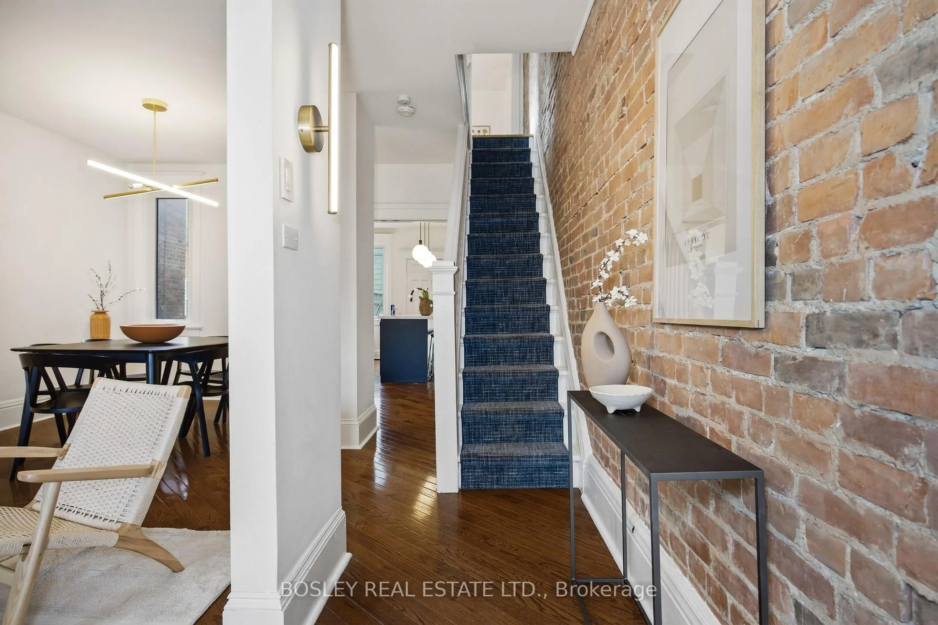 Indoor entryway for 118 Mountjoy Ave, Toronto Ontario M4J 1J8