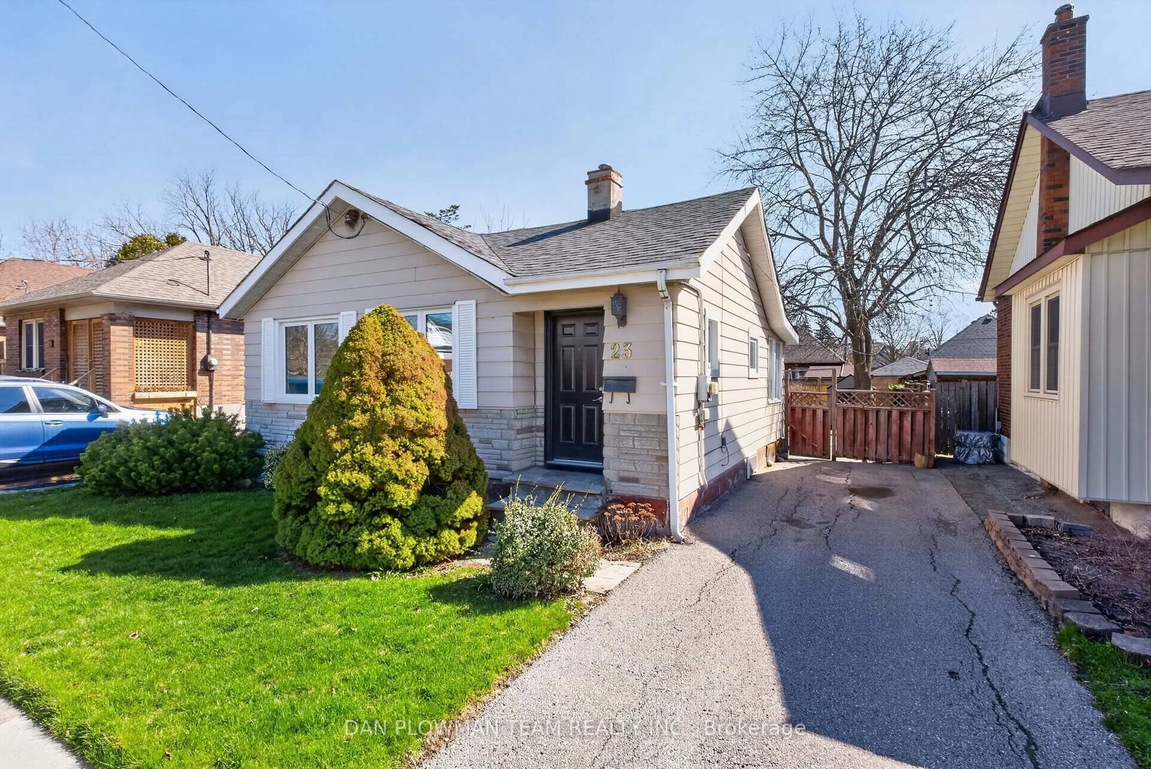 Unknown for 23 Patricia Ave, Oshawa Ontario L1H 5W1