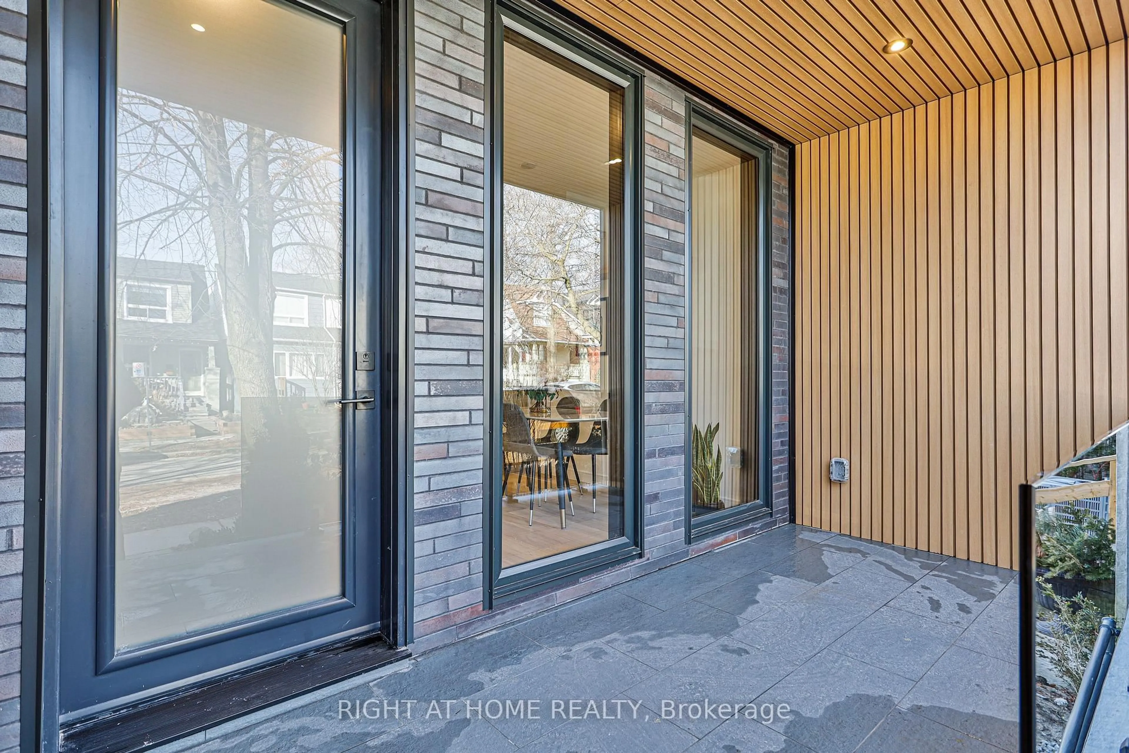 Indoor entryway for 11 Merrill Ave #MAIN AND LANEWAY, Toronto Ontario M4C 1C4