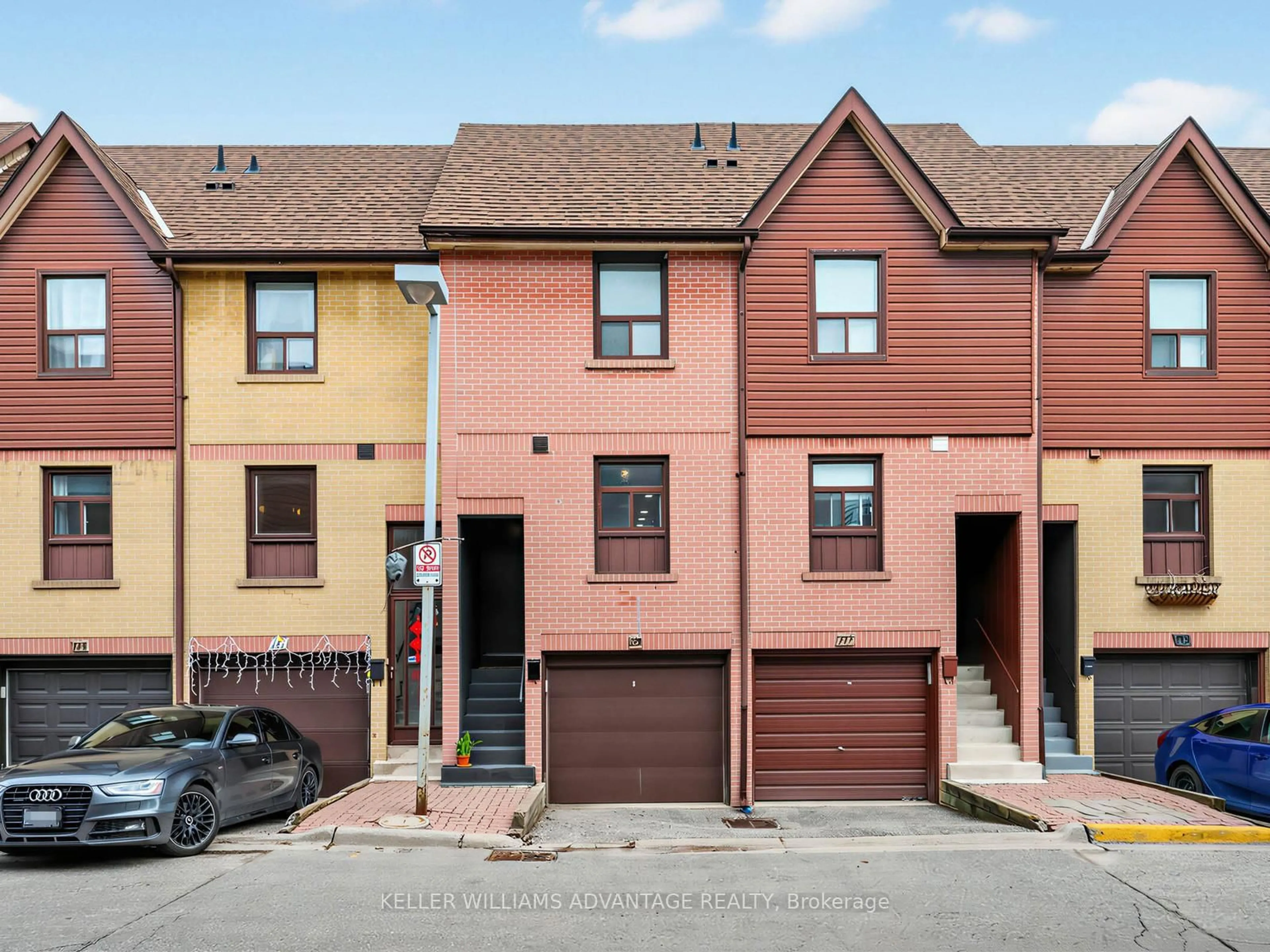Home with brick exterior material, street for 275 Broadview Ave #159, Toronto Ontario M4M 3H5