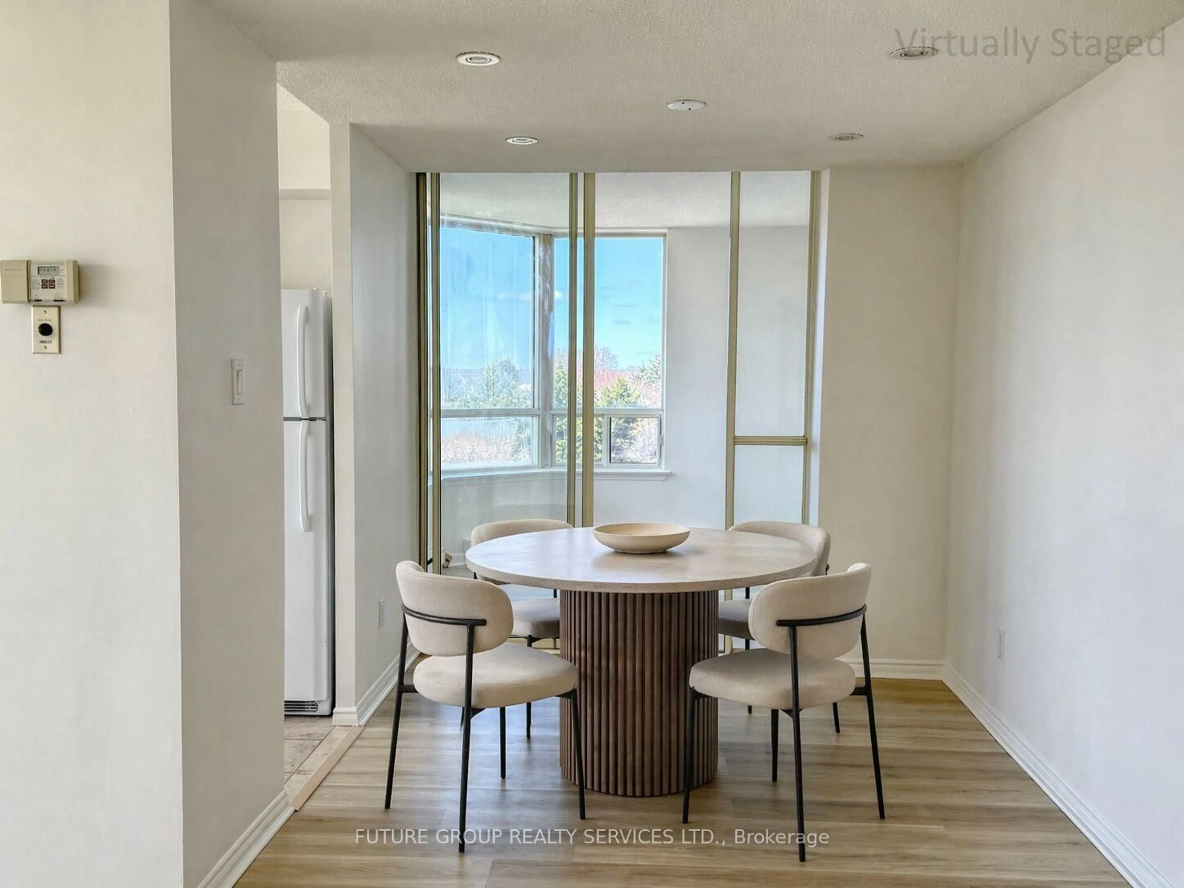 A pic of a room for 160 Alton Towers Circ #504, Toronto Ontario M1V 4X8