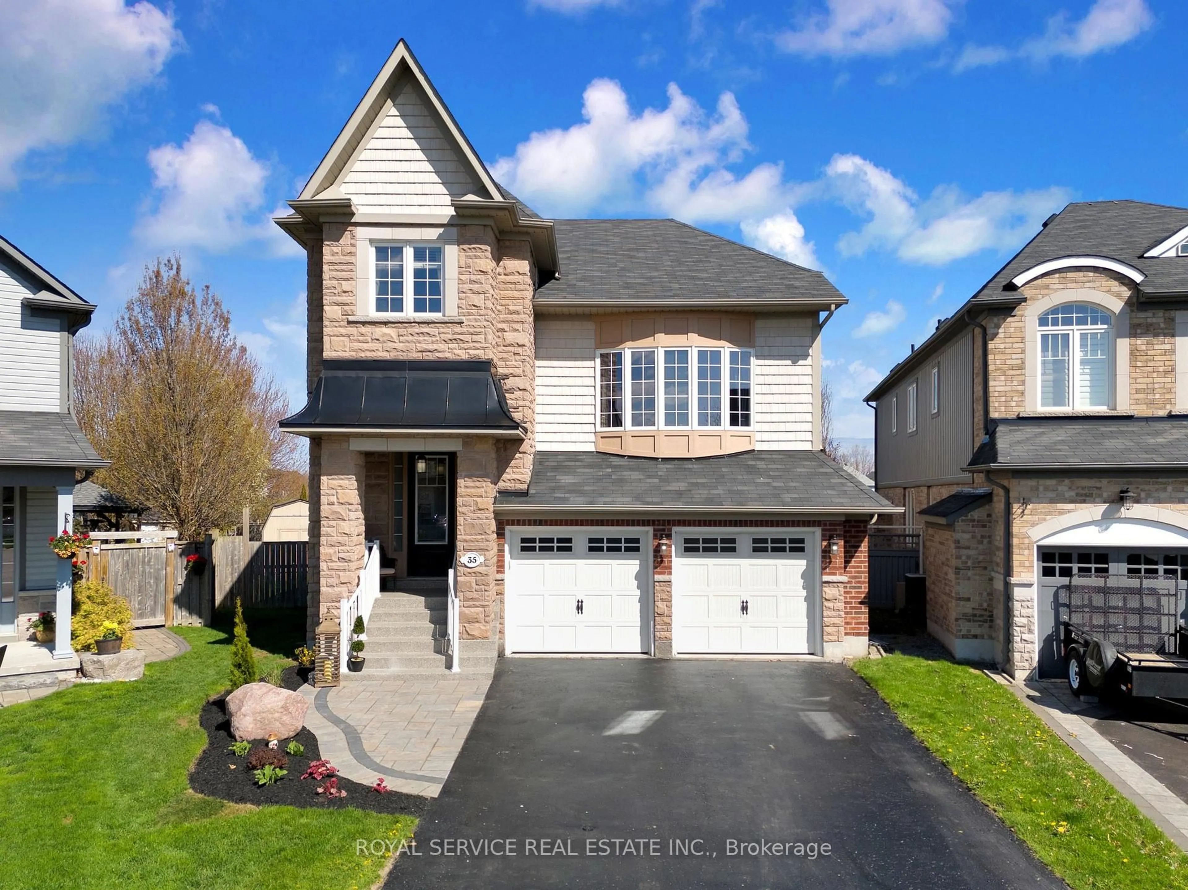 Home with brick exterior material, street for 35 Alldread Cres, Clarington Ontario L1B 0C2