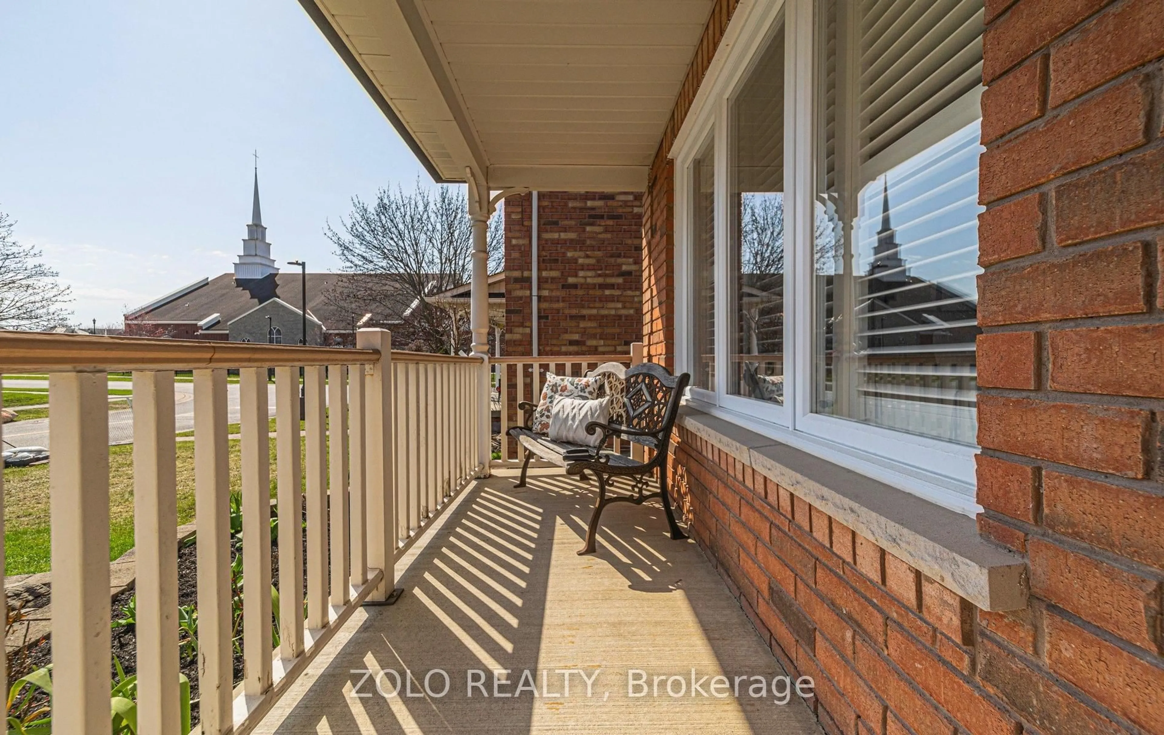 Balcony in the apartment, unknown for 4 Sturgess Cres, Whitby Ontario L1M 1J9