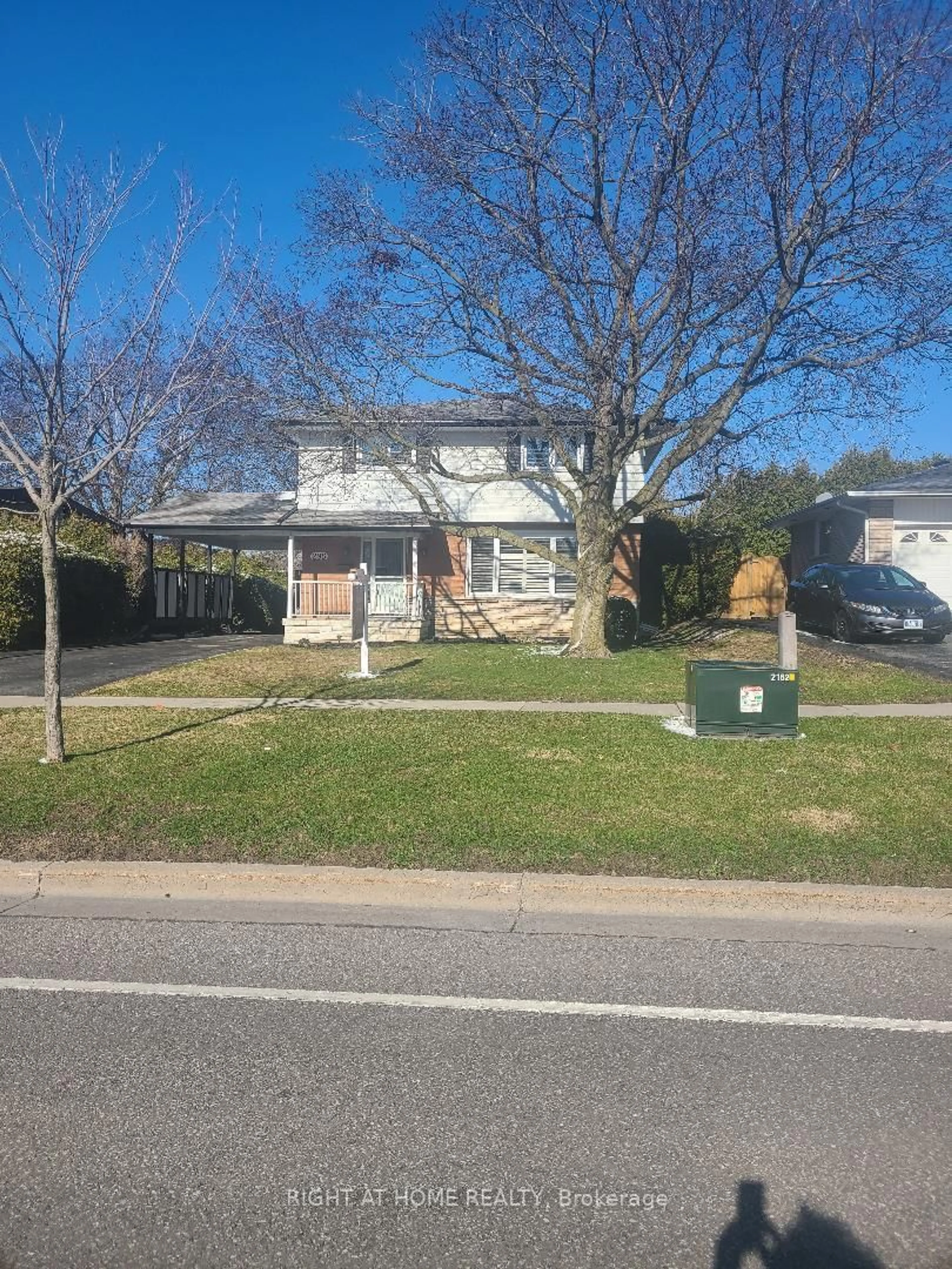 Unknown for 295 Central Park Blvd, Oshawa Ontario L1G 5Z5