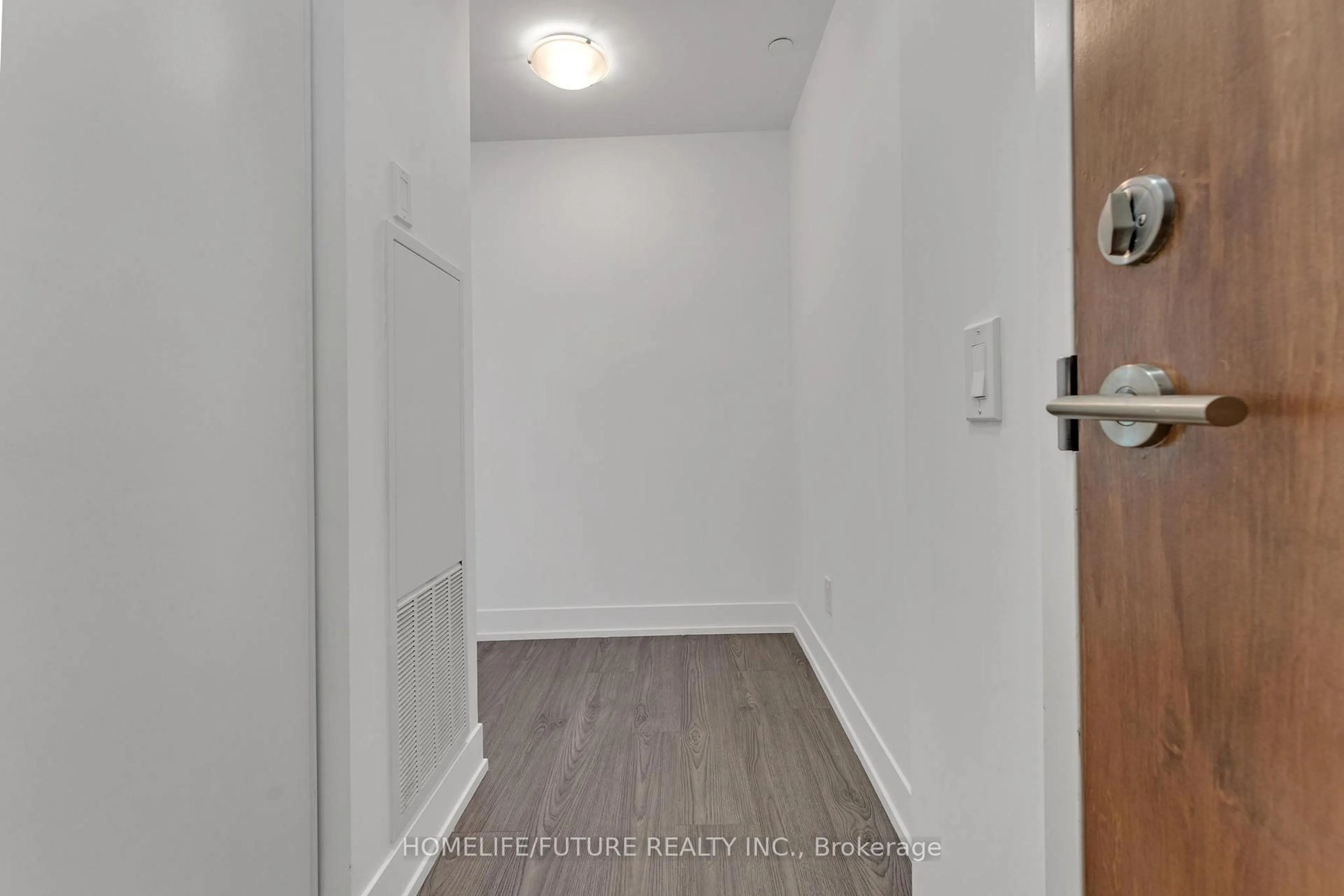 A pic of a room for 1215 Bayly St #1301, Pickering Ontario L1W 0B4