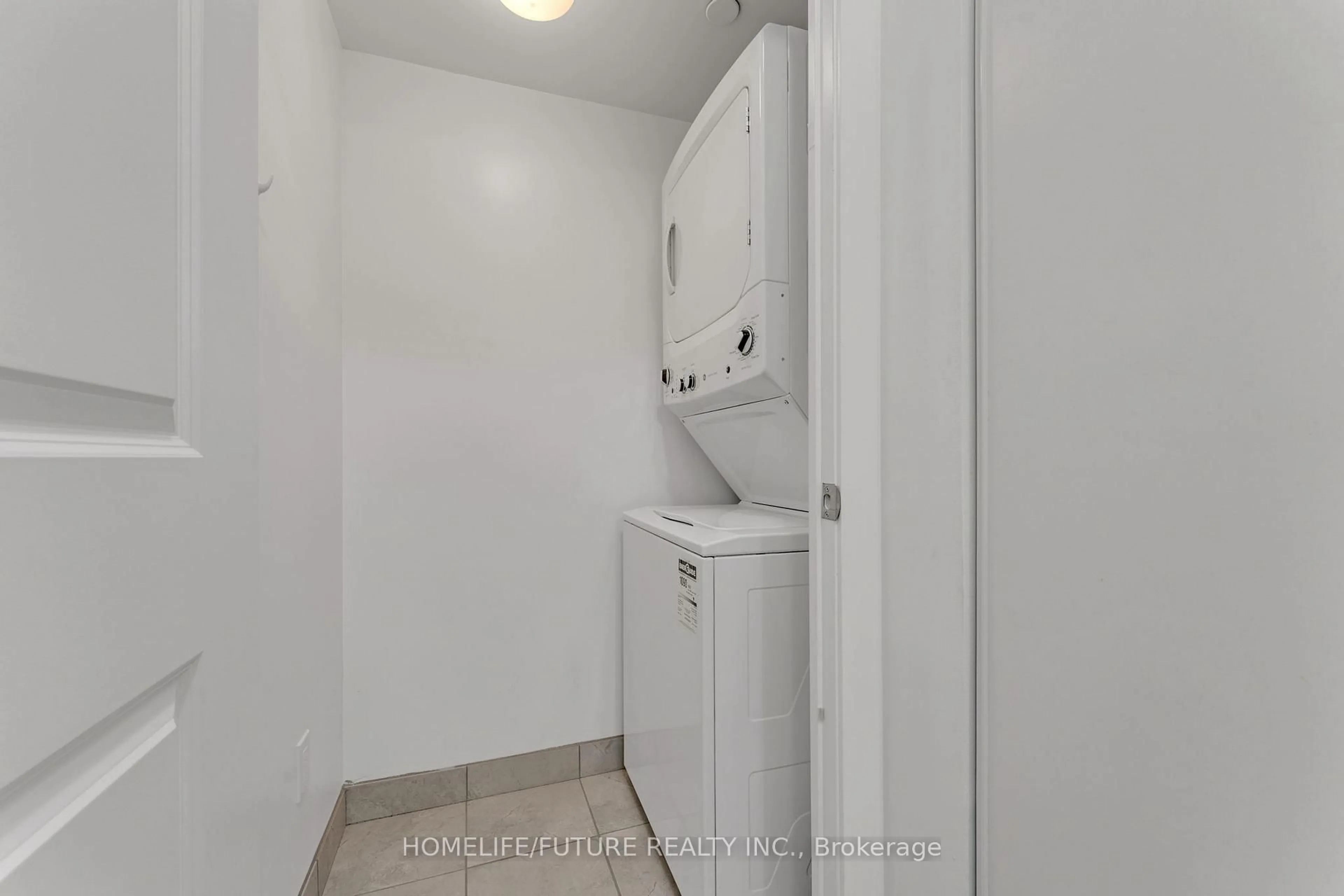 Laundry room for 1215 Bayly St #1301, Pickering Ontario L1W 0B4