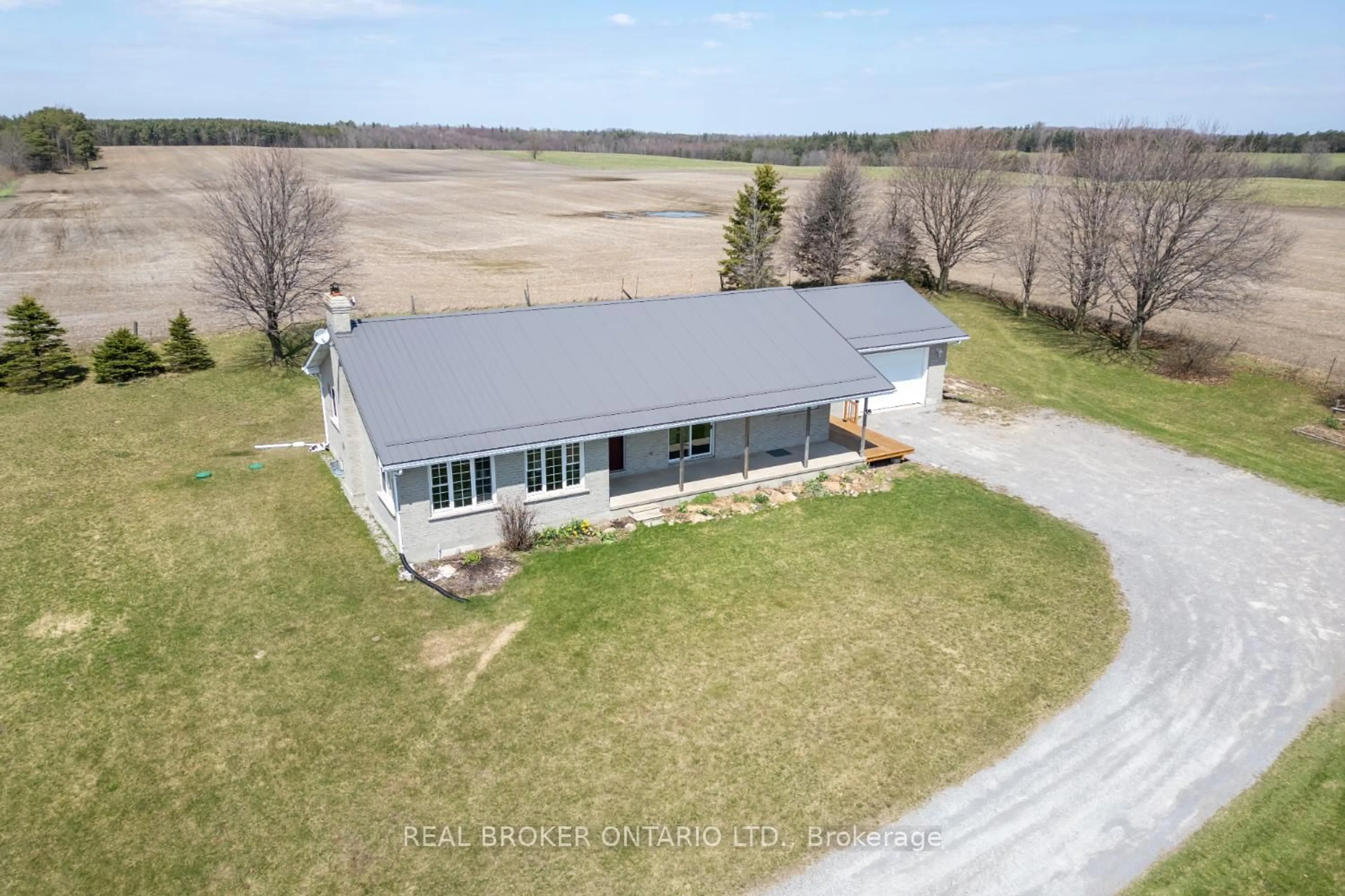 A pic from outside/outdoor area/front of a property/back of a property/a pic from drone, building for 2144 Concession Road 9, Clarington Ontario L0B 1B0