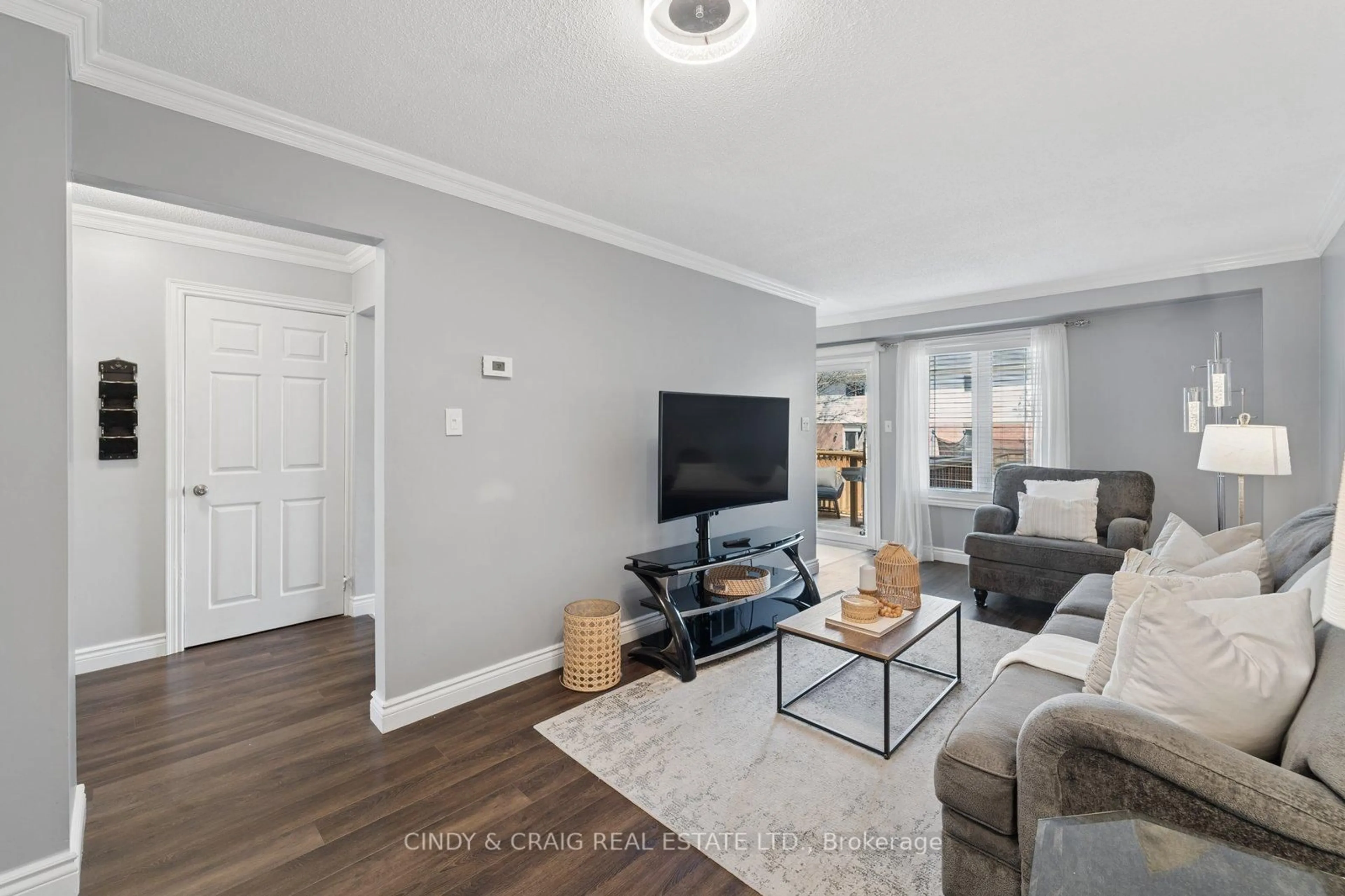 Living room with furniture, unknown for 5 Mcmann Cres, Clarington Ontario L1E 2H4