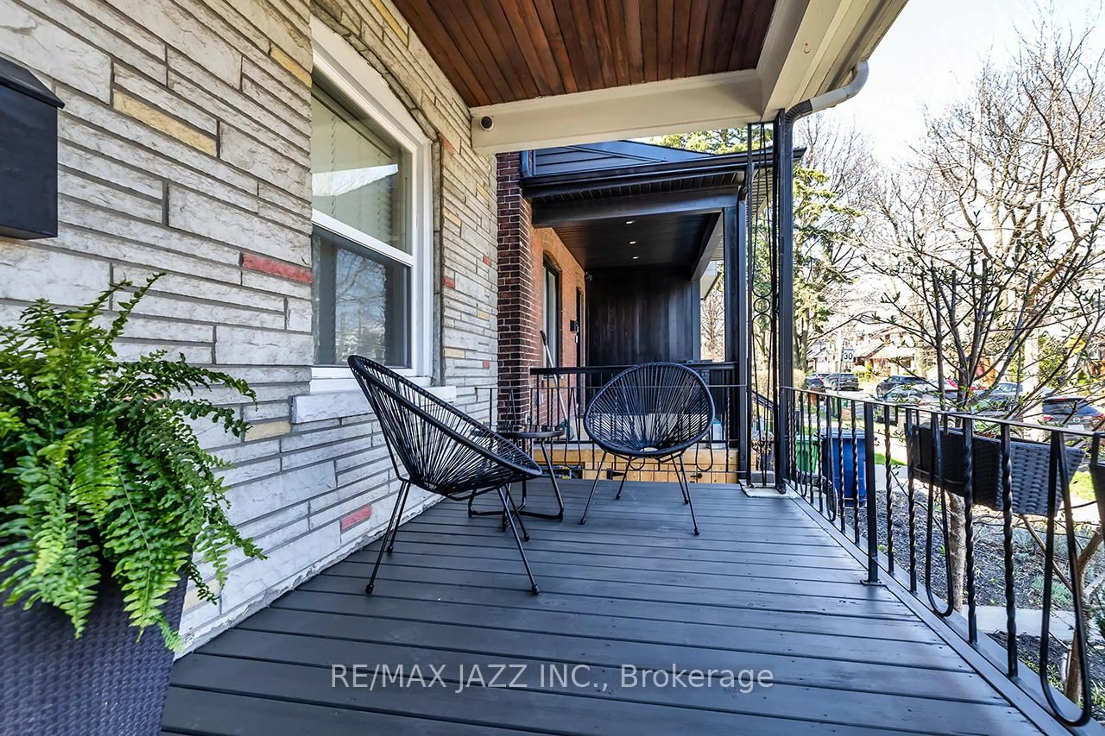 Patio, street for 92 Alton Ave, Toronto Ontario M4L 2M2