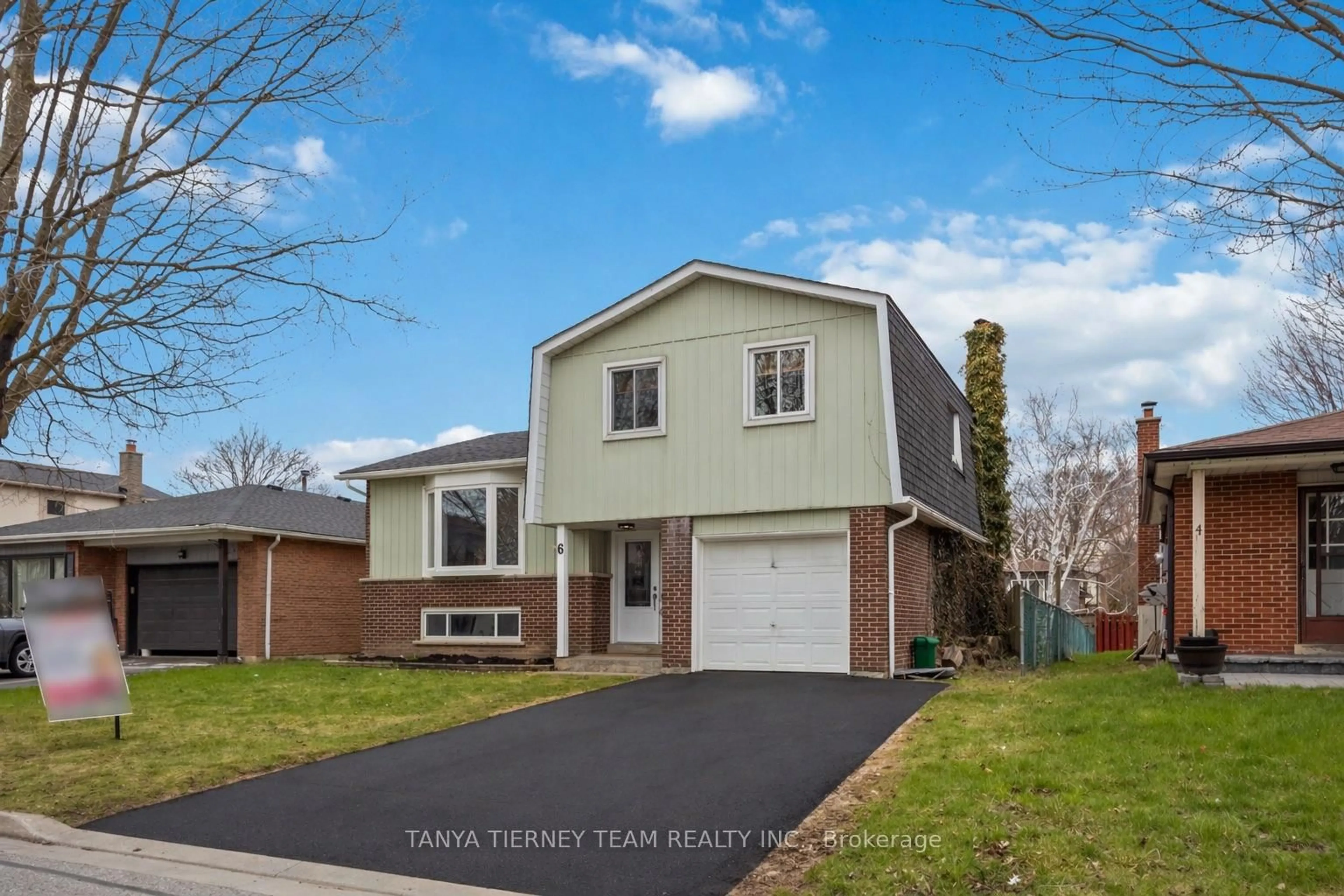 Home with vinyl exterior material, street for 6 Gershwin Crt, Whitby Ontario L1N 6C9