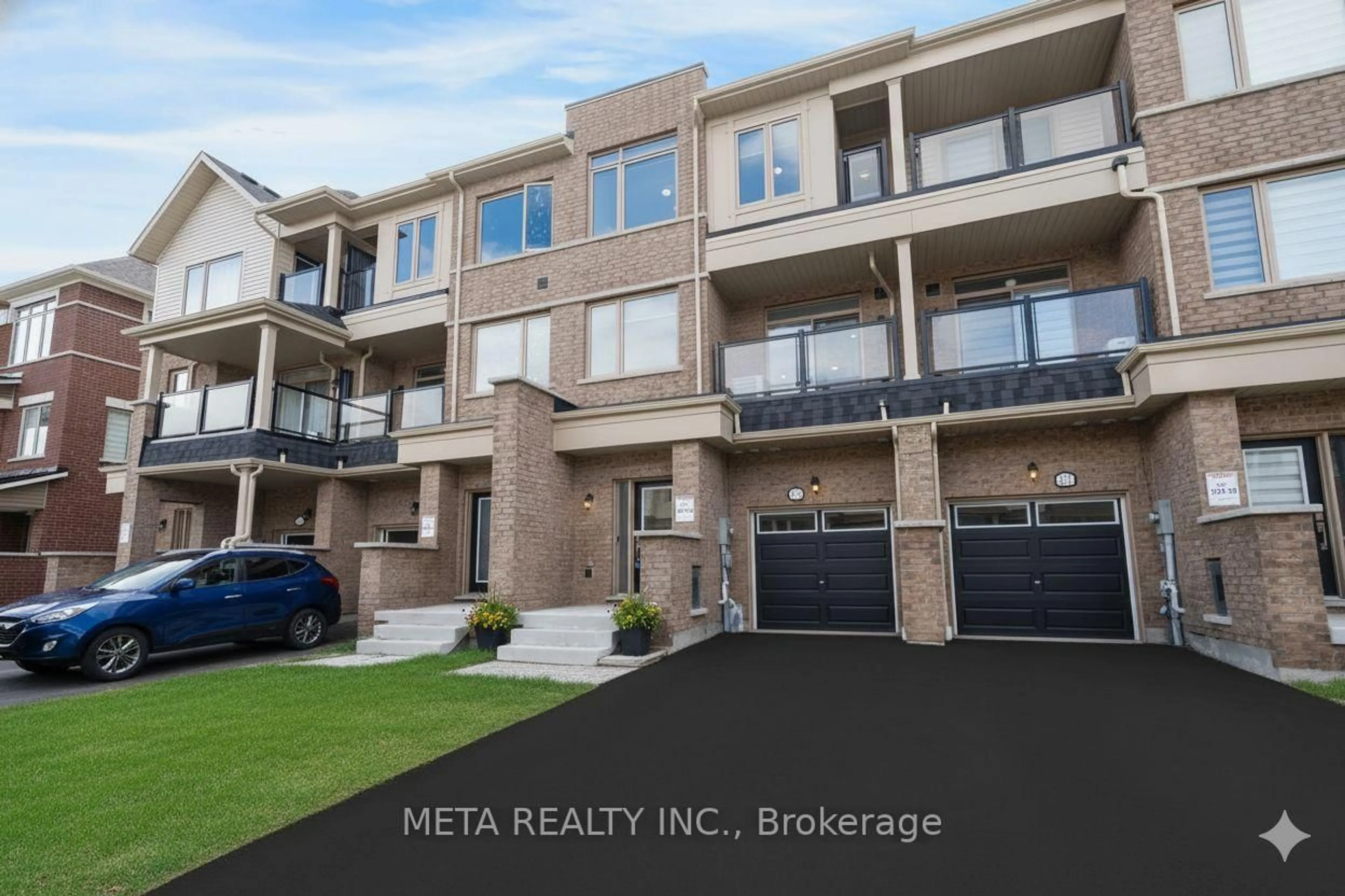 A pic from outside/outdoor area/front of a property/back of a property/a pic from drone, unknown for 1073 LOCKIE Dr, Oshawa Ontario L1L 0R9