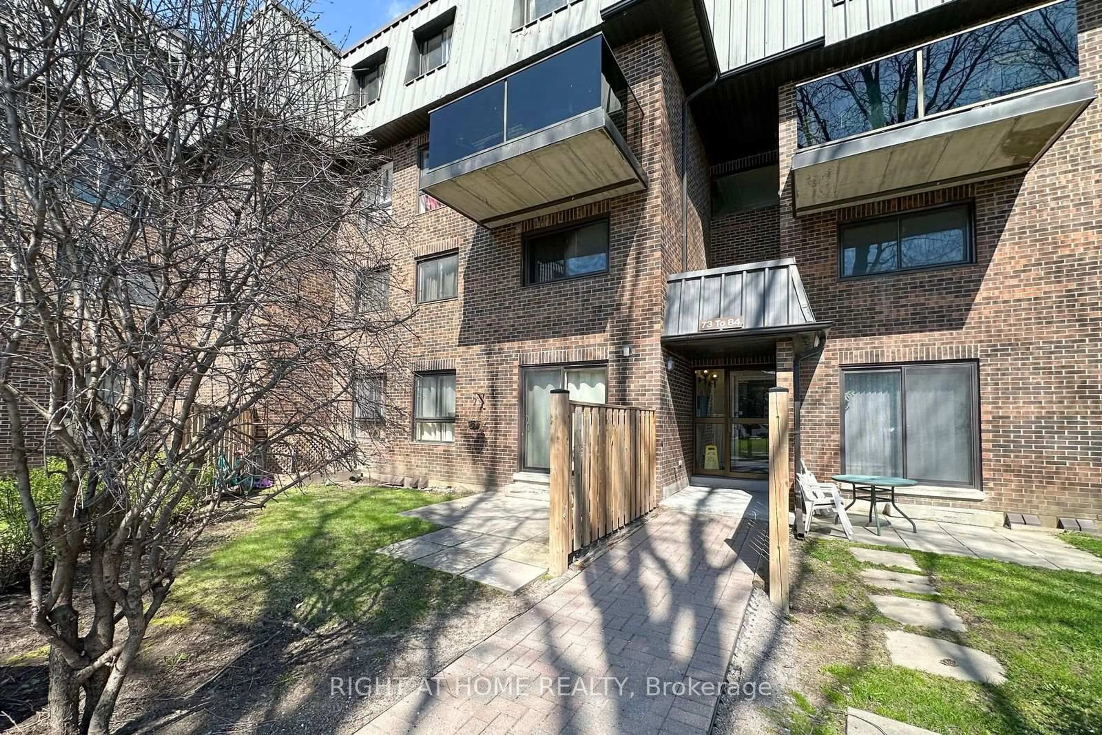 Unknown for 53 Taunton Rd #79, Oshawa Ontario L1G 3T6