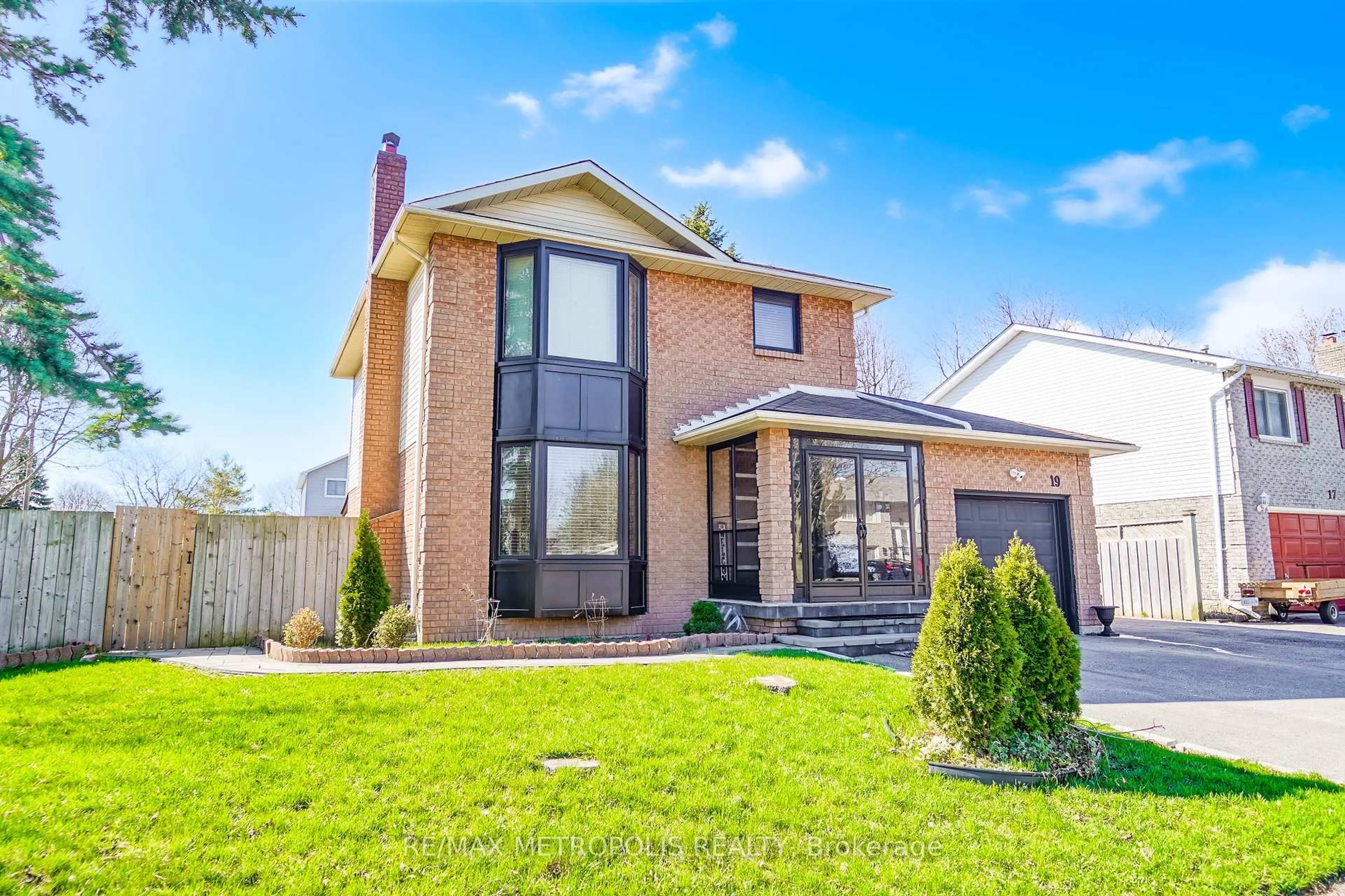 Home with brick exterior material, street for 19 Glenabbey Dr, Clarington Ontario L1E 1C1