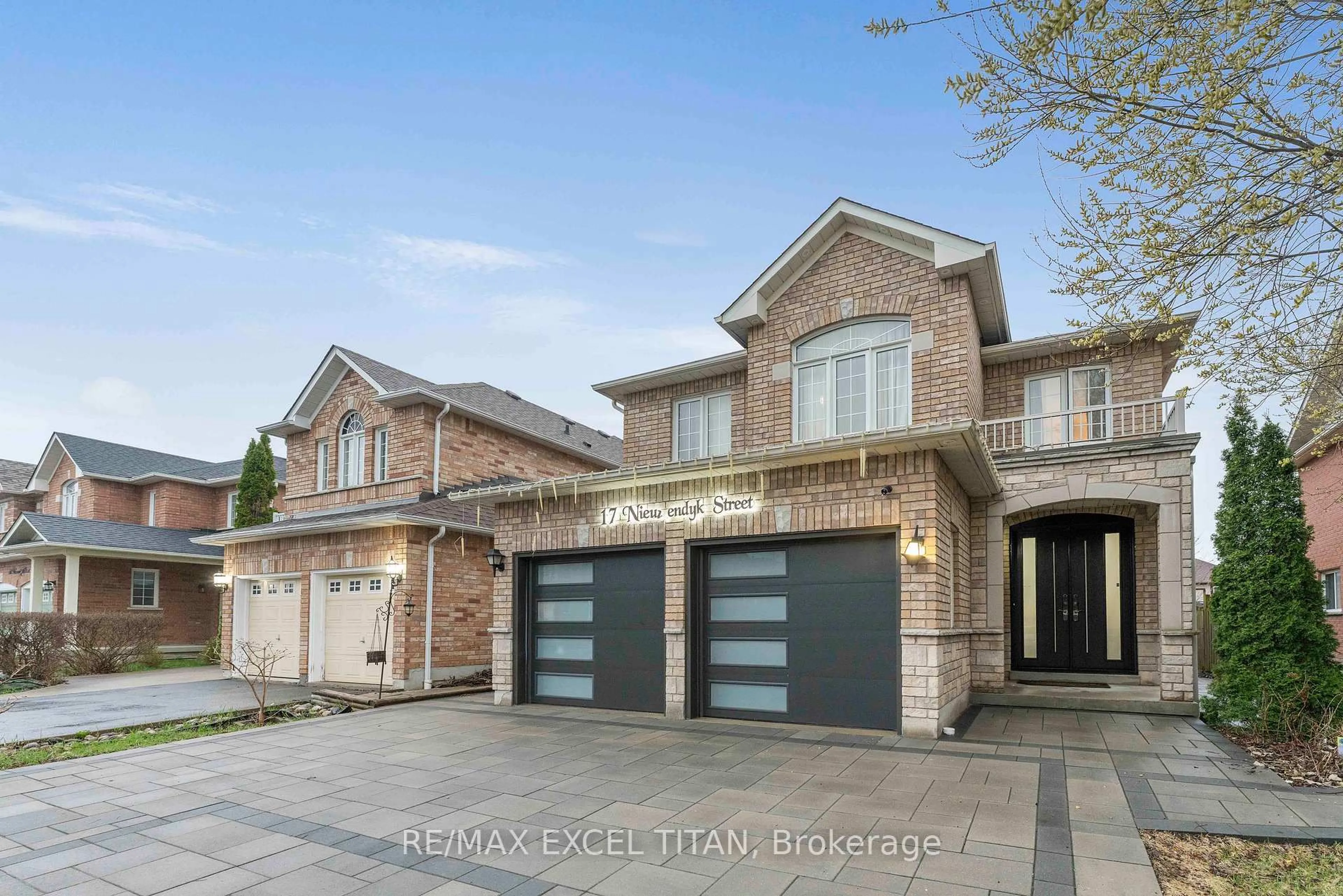 Home with brick exterior material, street for 17 Nieuwendyk St, Whitby Ontario L1P 1W5