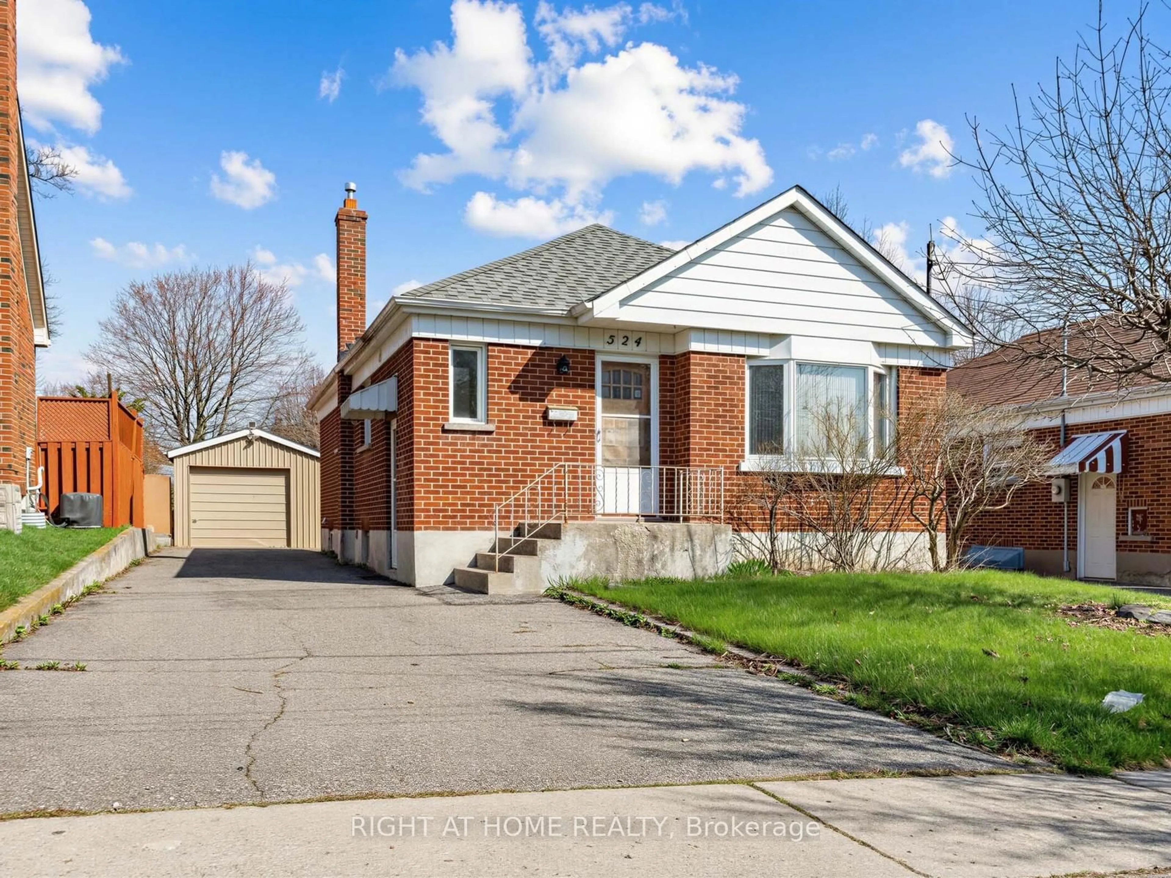 Home with brick exterior material, street for 524 Colborne St, Oshawa Ontario L1G 1N4