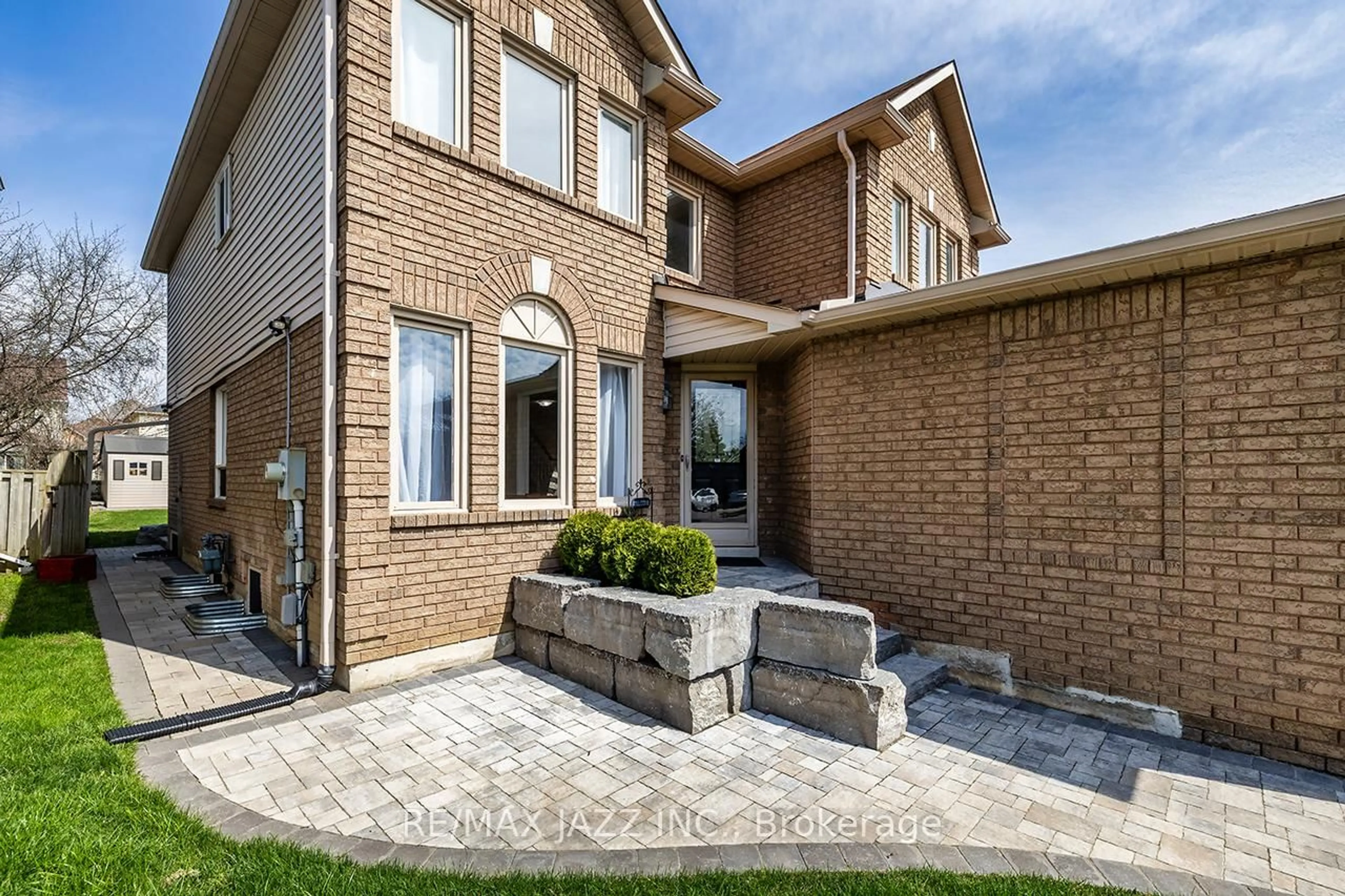 Home with brick exterior material, street for 106 Apple Blossom Blvd, Clarington Ontario L1C 4T7