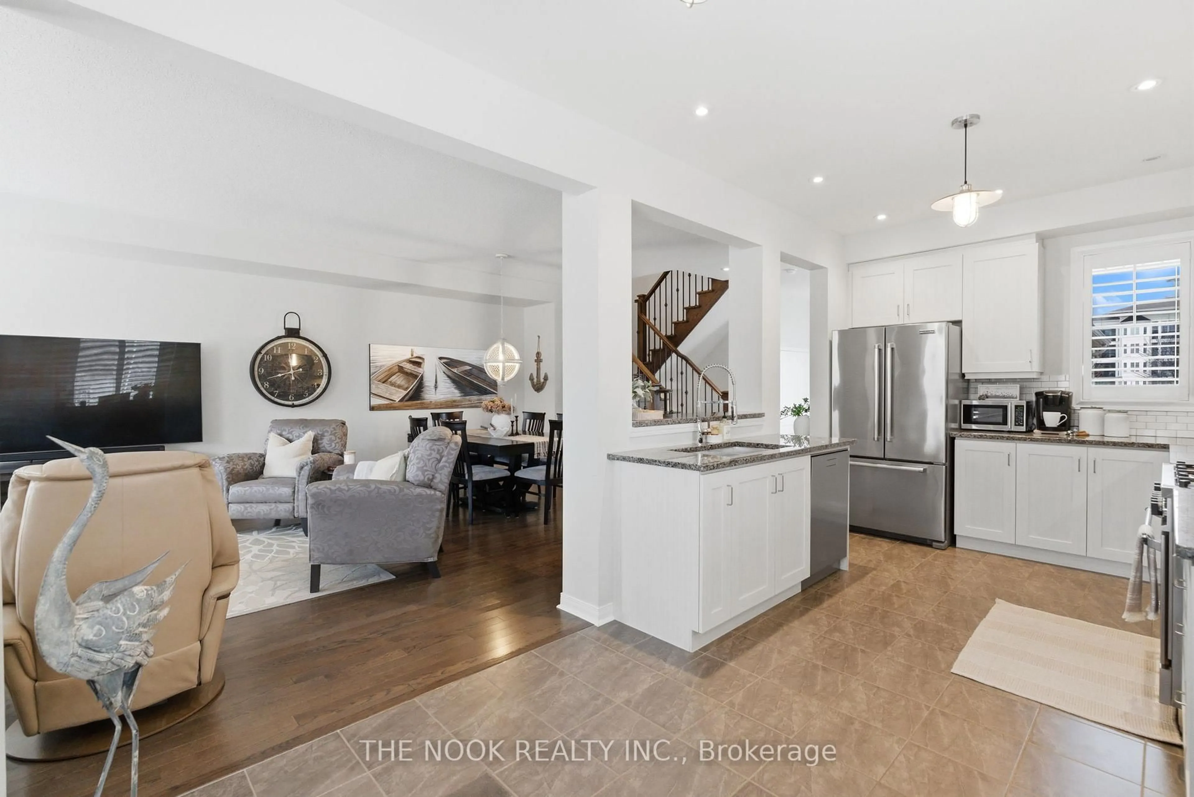 Open concept kitchen, unknown for 320 Lakebreeze Dr, Clarington Ontario L1B 0A1