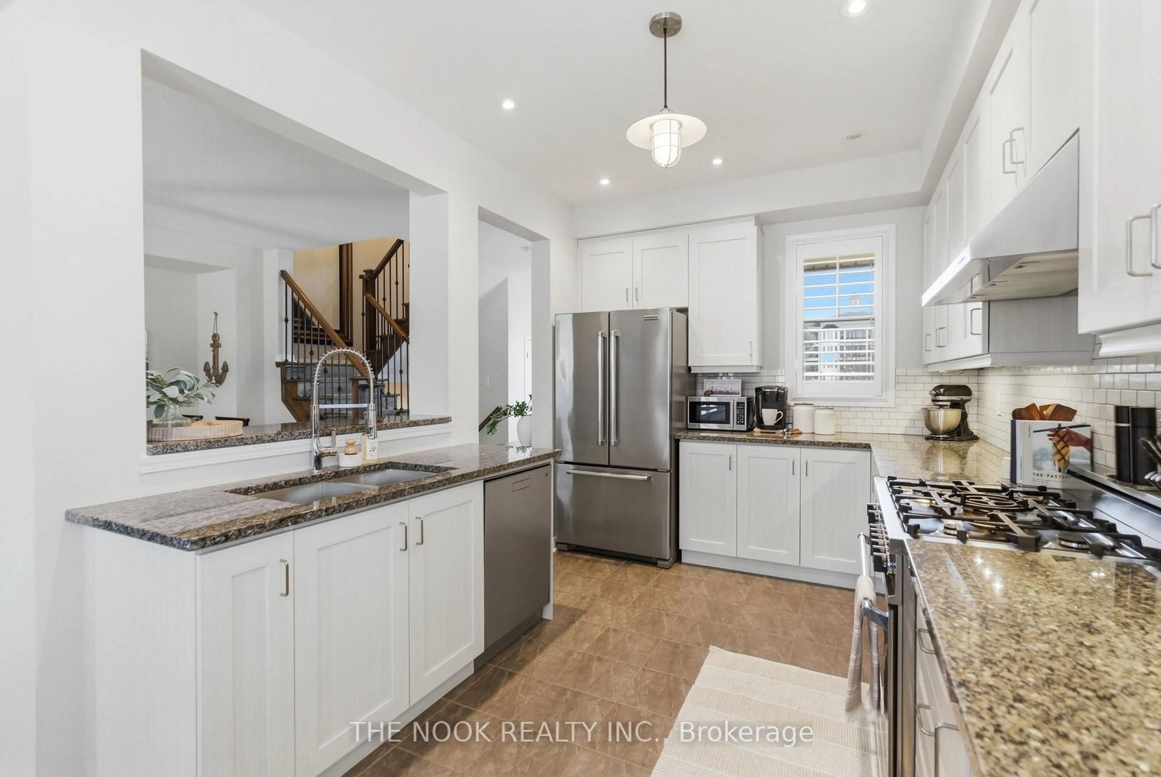 Open concept kitchen, unknown for 320 Lakebreeze Dr, Clarington Ontario L1B 0A1