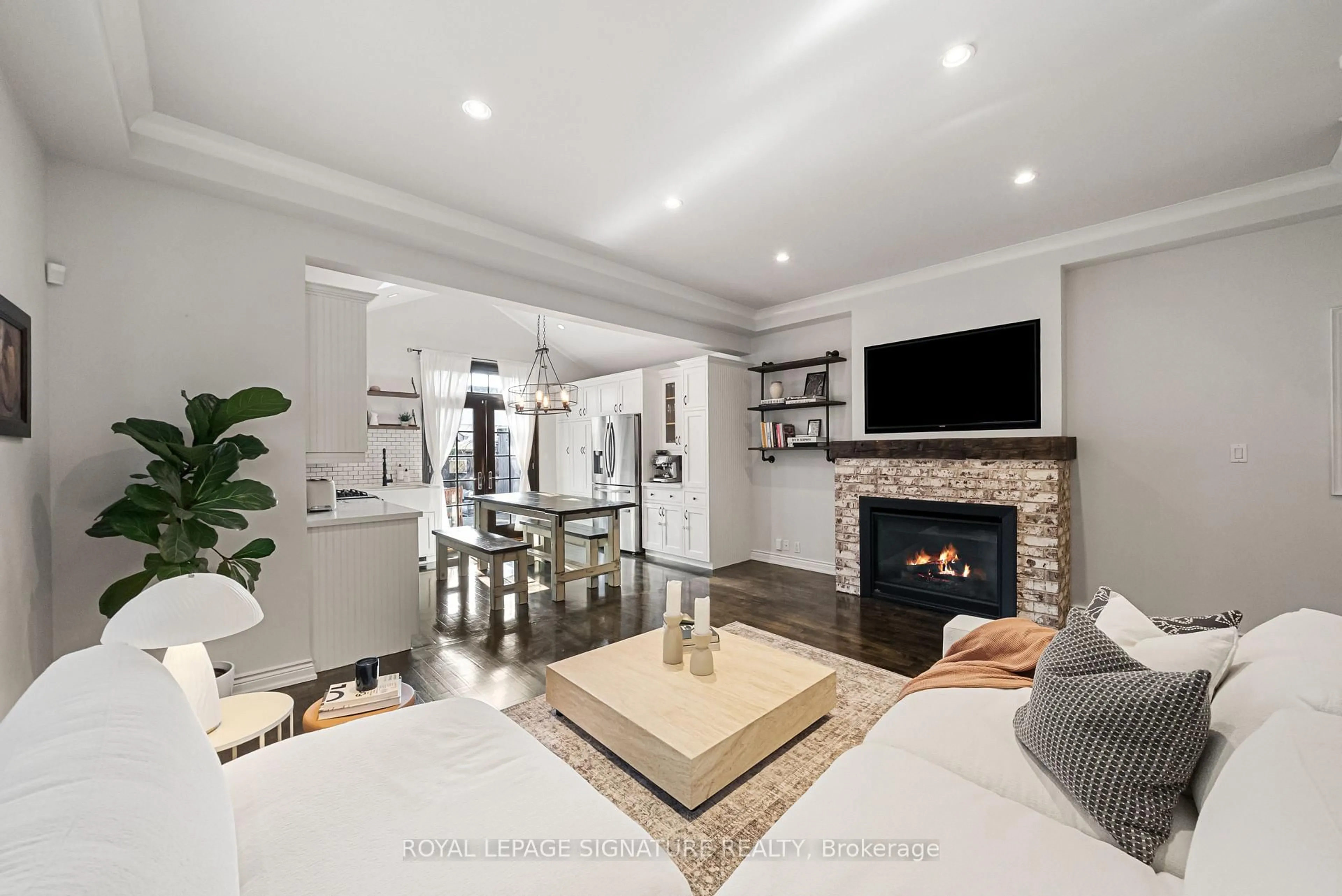 Living room with furniture, unknown for 220 Westlake Ave, Toronto Ontario M4C 4S9