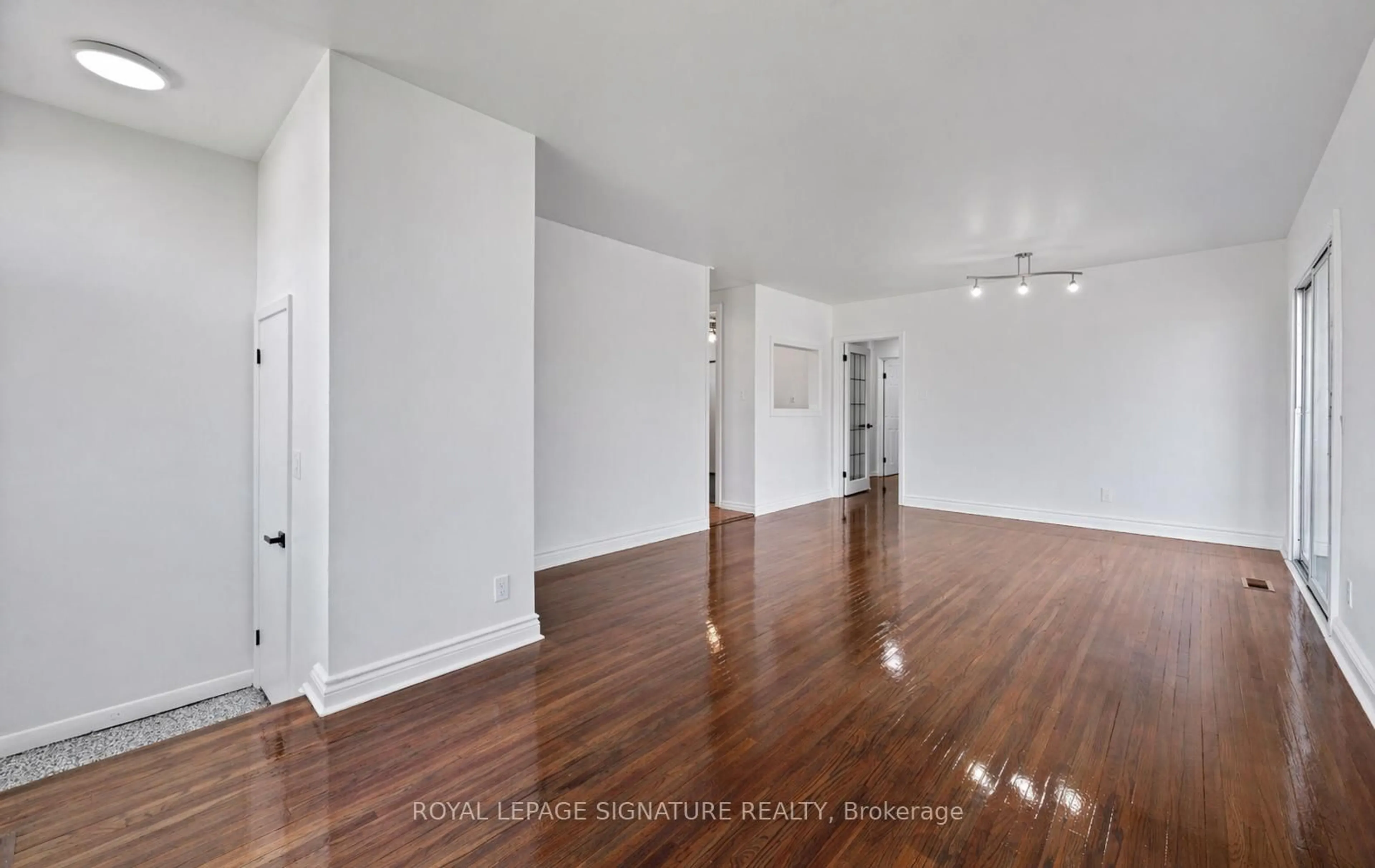 Unknown for 1003 Wardman Cres, Whitby Ontario L1N 3H1