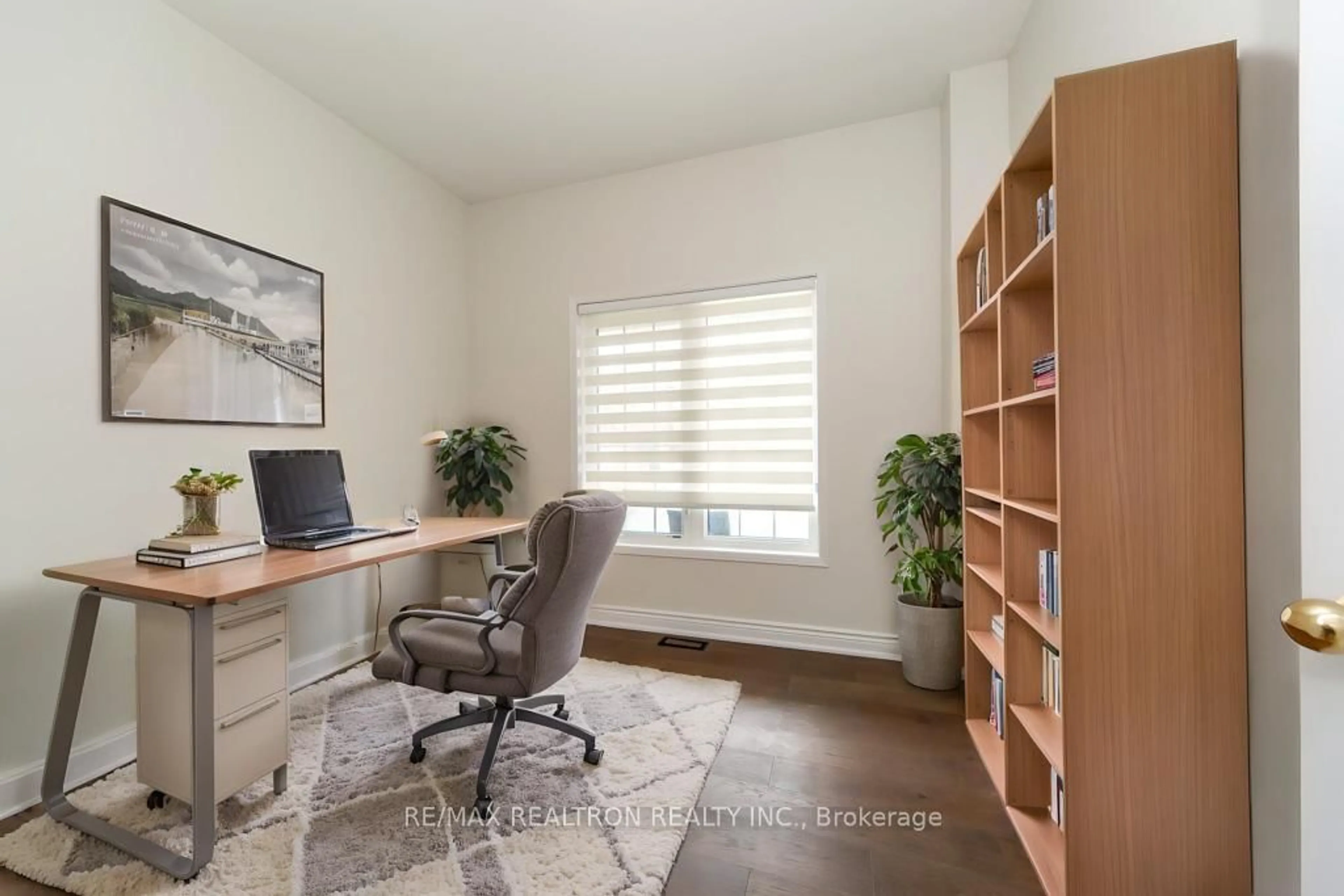 A pic of a room for 24 Skelton Cres, Ajax Ontario L1Z 0S2