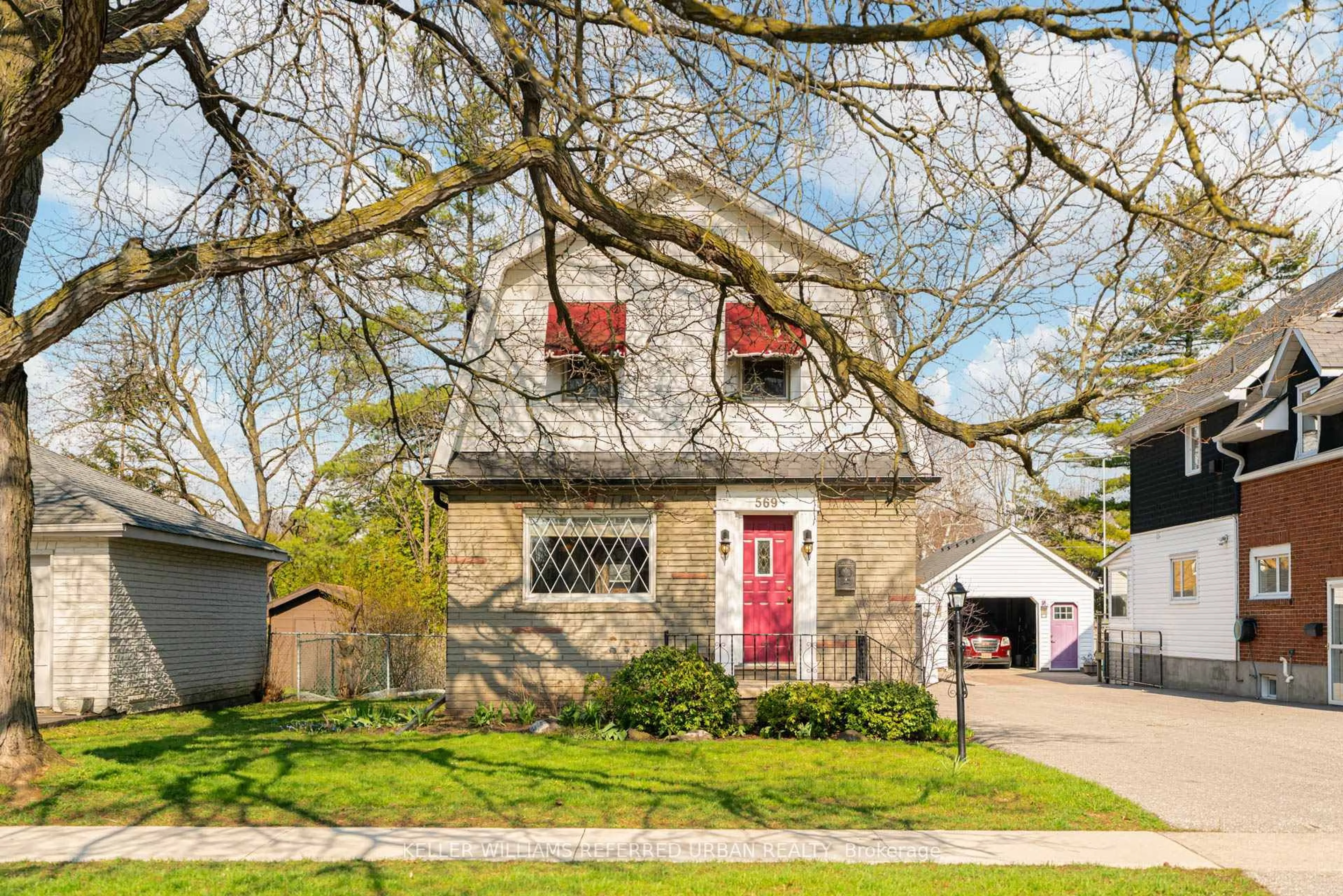 Home with brick exterior material, street for 569 Masson St, Oshawa Ontario L1G 5A2