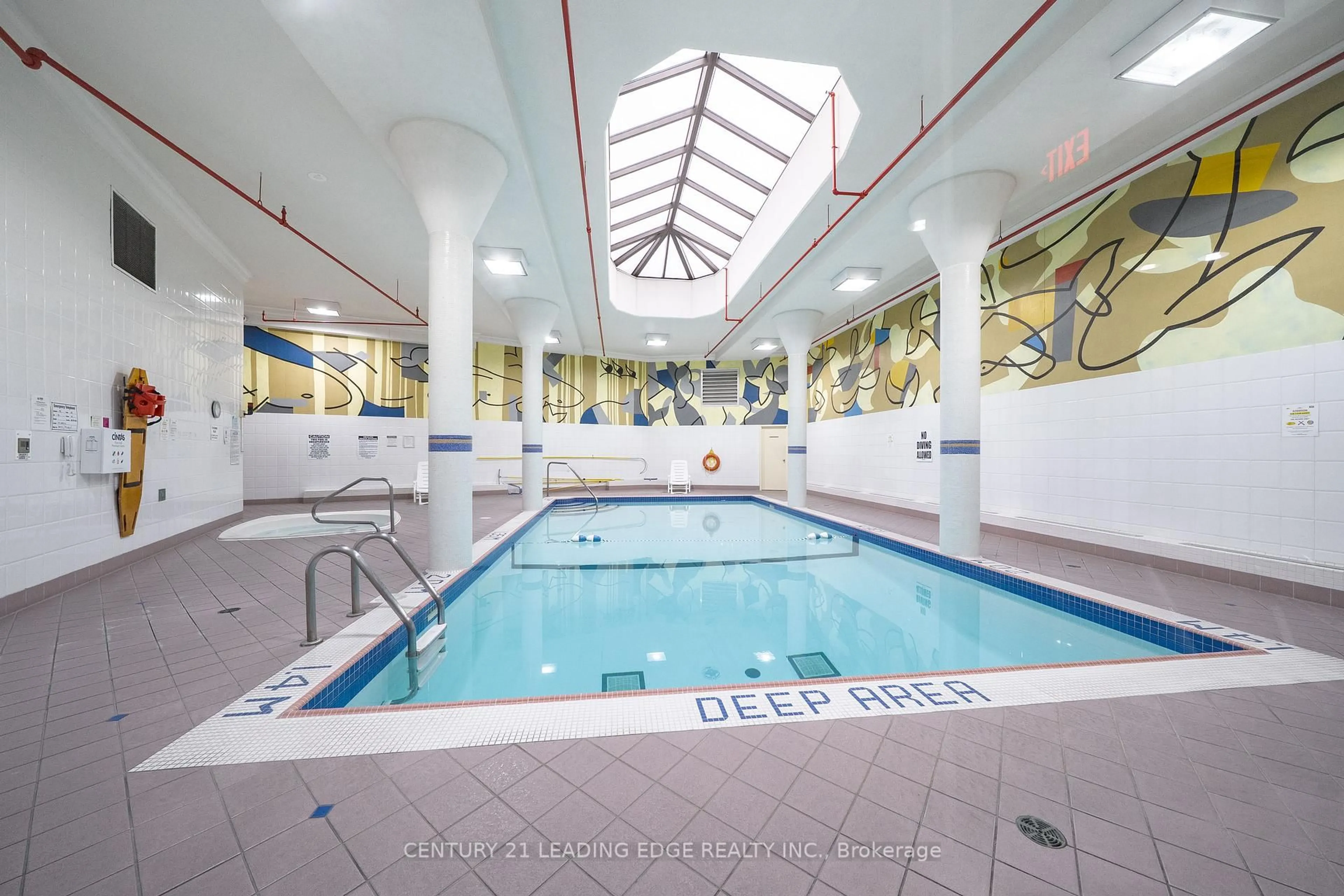Pool for 117 Omni Dr #25, Toronto Ontario M1P 5A5