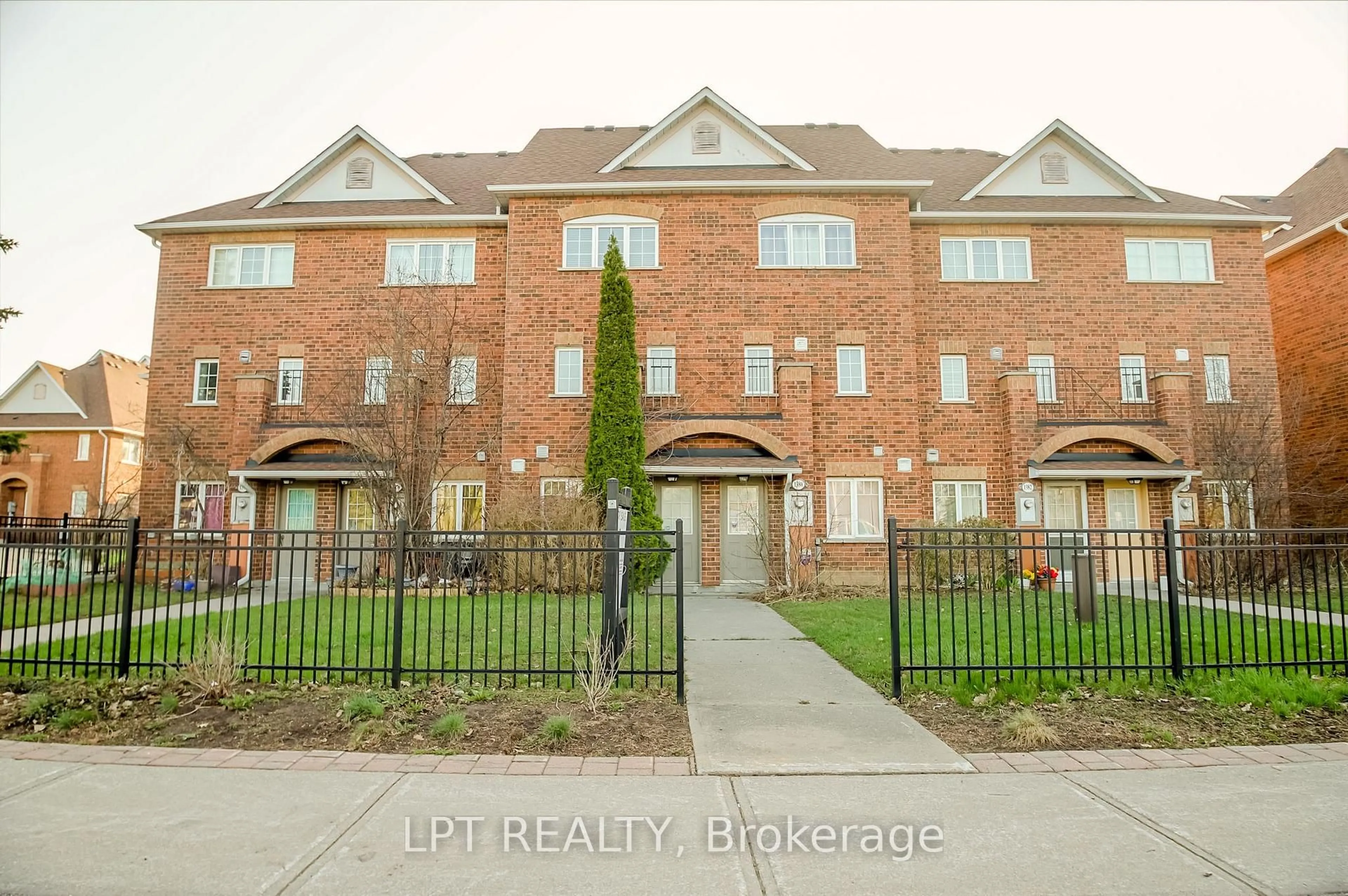 Unknown for 1378 Meadowvale Rd #36, Toronto Ontario M1B 5Z4