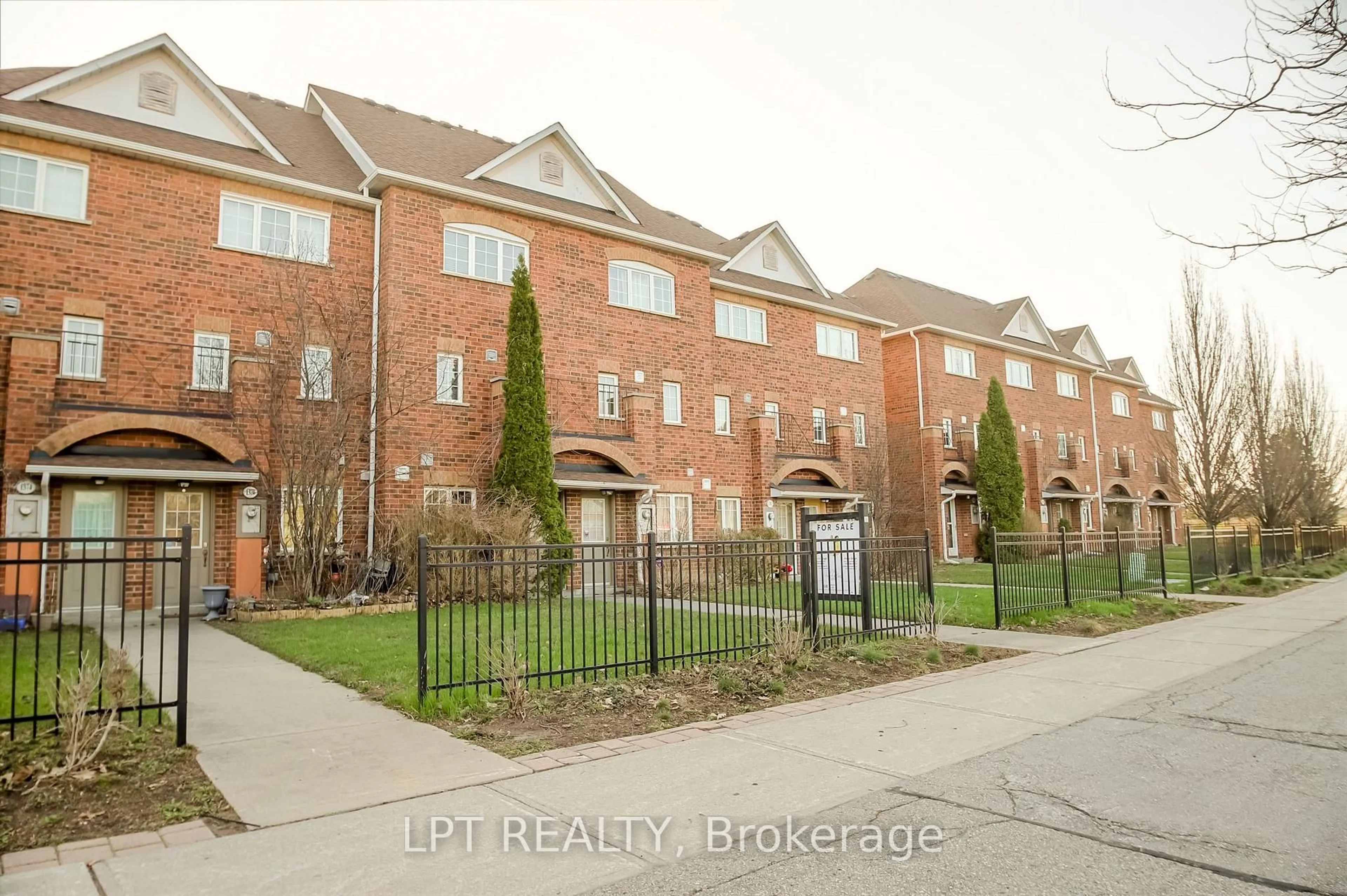 Unknown for 1378 Meadowvale Rd #36, Toronto Ontario M1B 5Z4