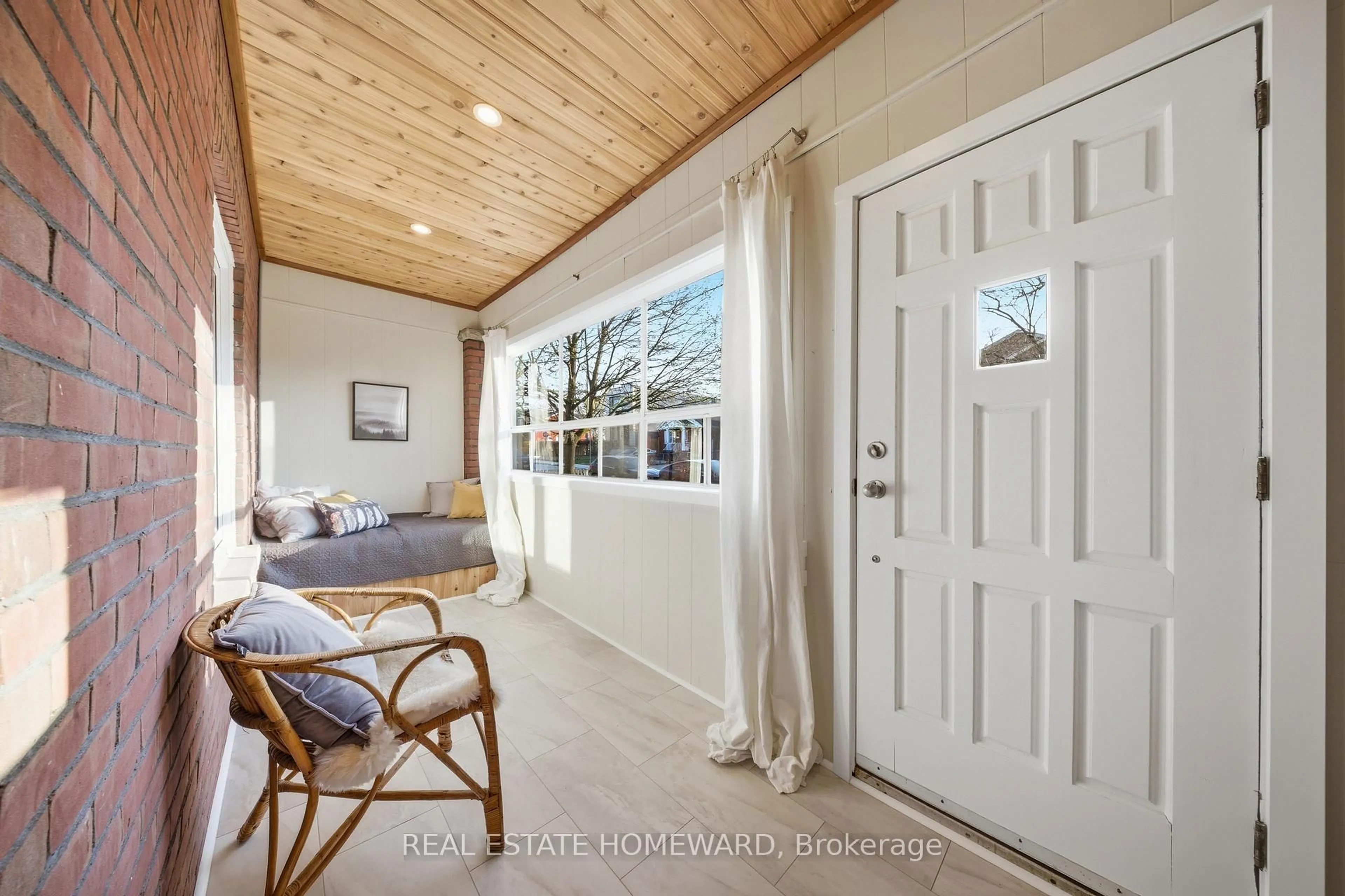 Indoor entryway for 259 Woodmount Ave, Toronto Ontario M4C 4A2