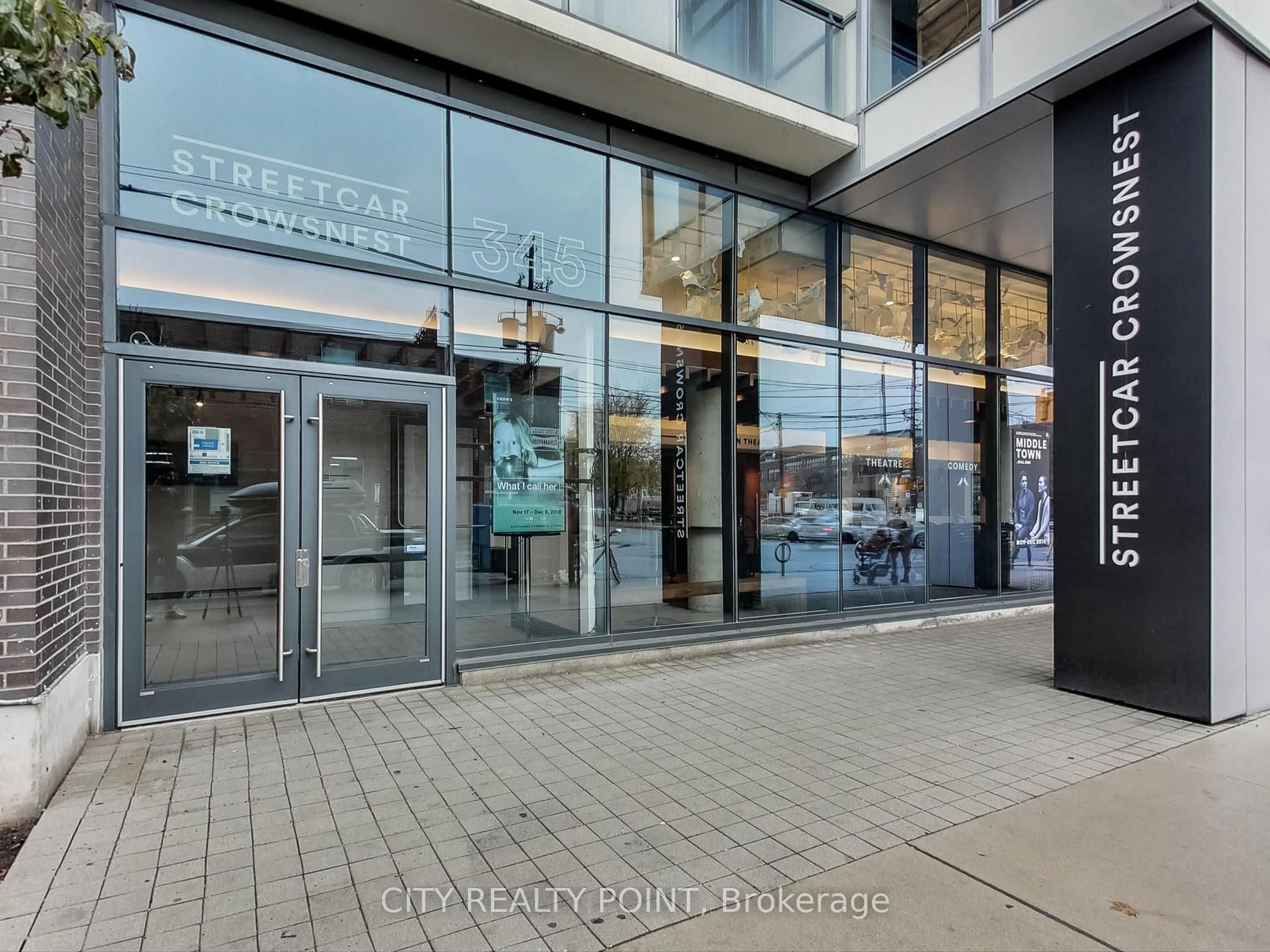 Indoor foyer for 1190 Dundas St #505, Toronto Ontario M4M 0C5